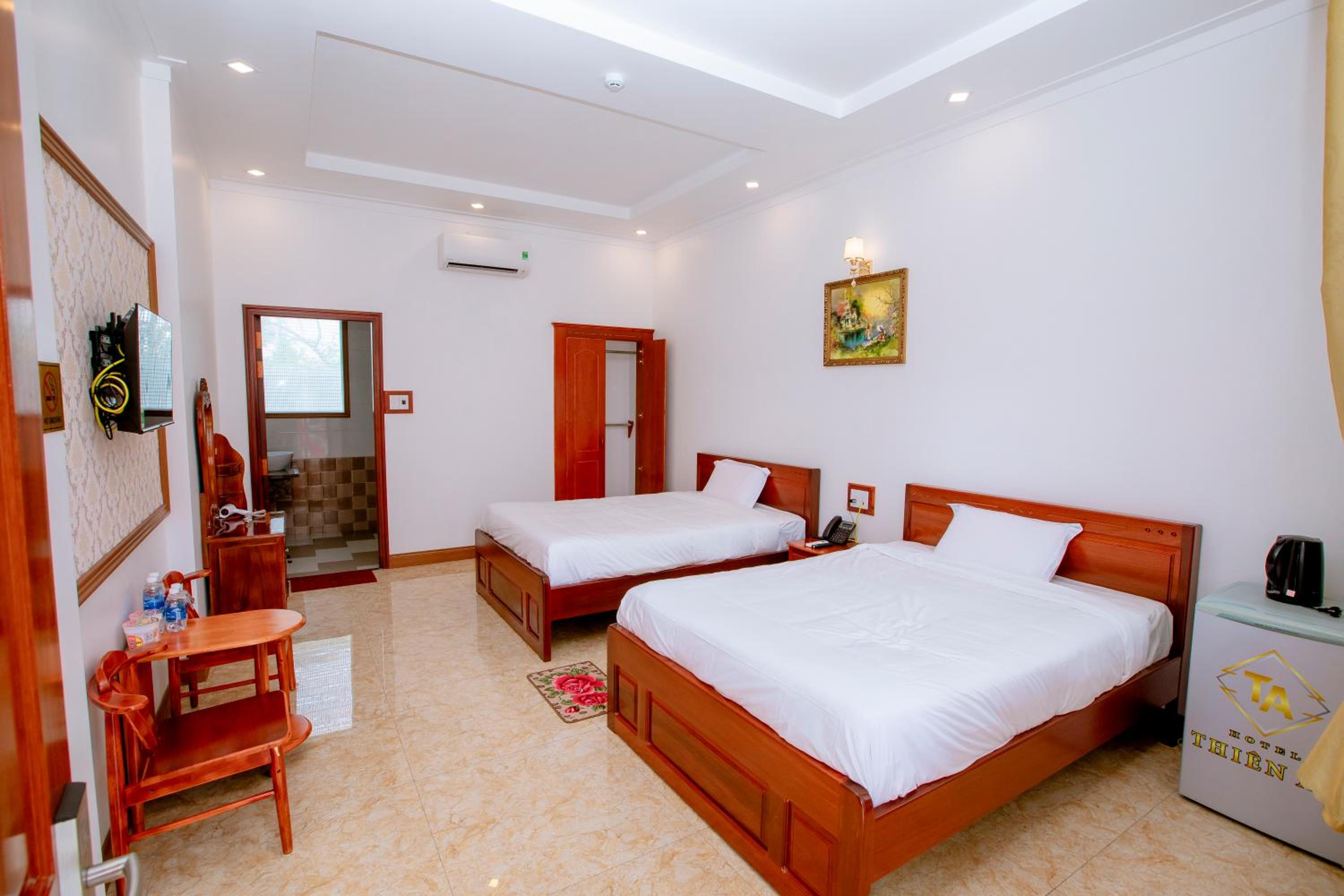 Twin Room - Photo 1