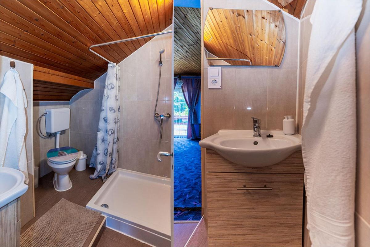 Standard Double or Twin Room with Balcony - Photo 2