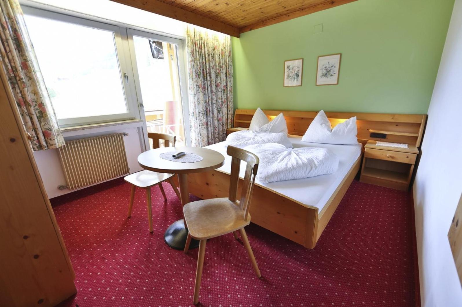Double Room - Photo 2