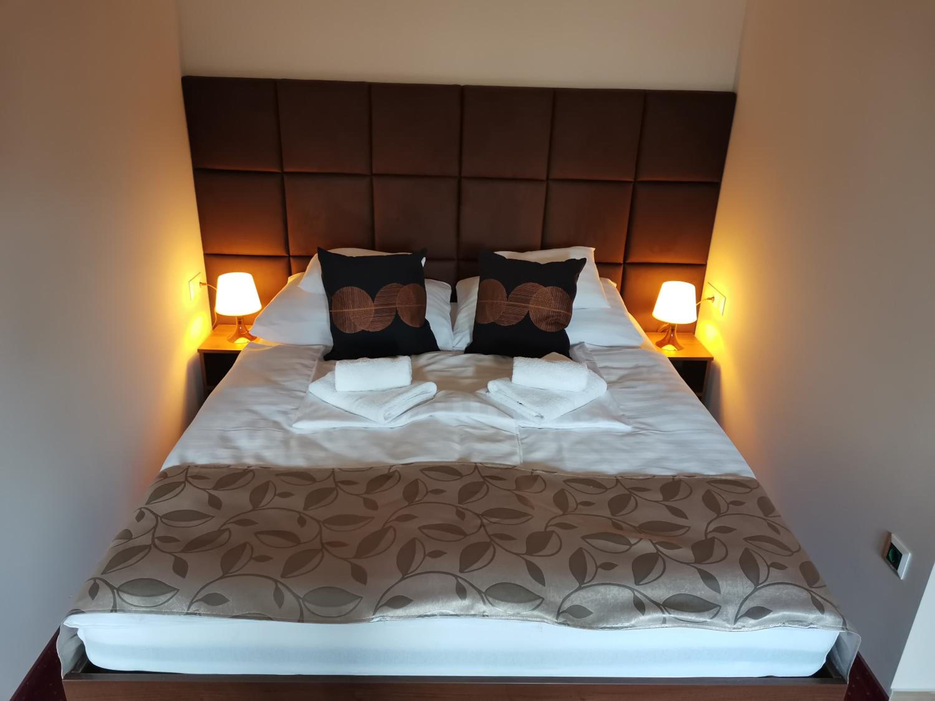 Superior Queen Room with Two Queen Beds photo 1