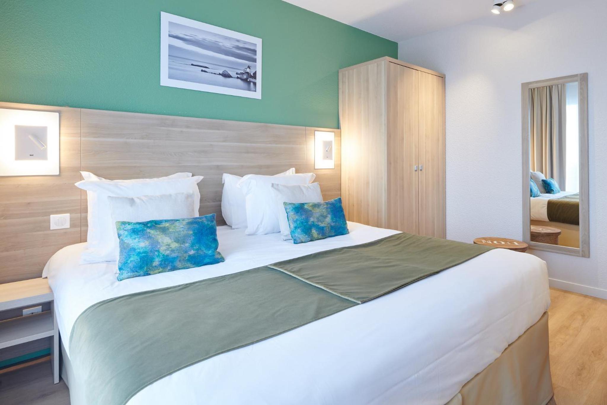 Twin Room - Photo 10