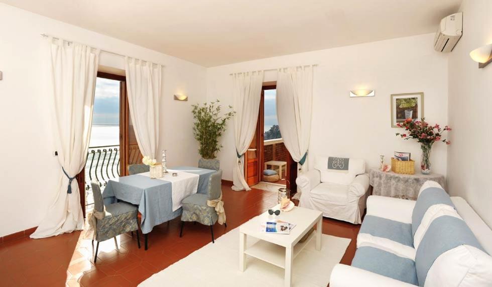  Two Bedroom Apartment with Sea View