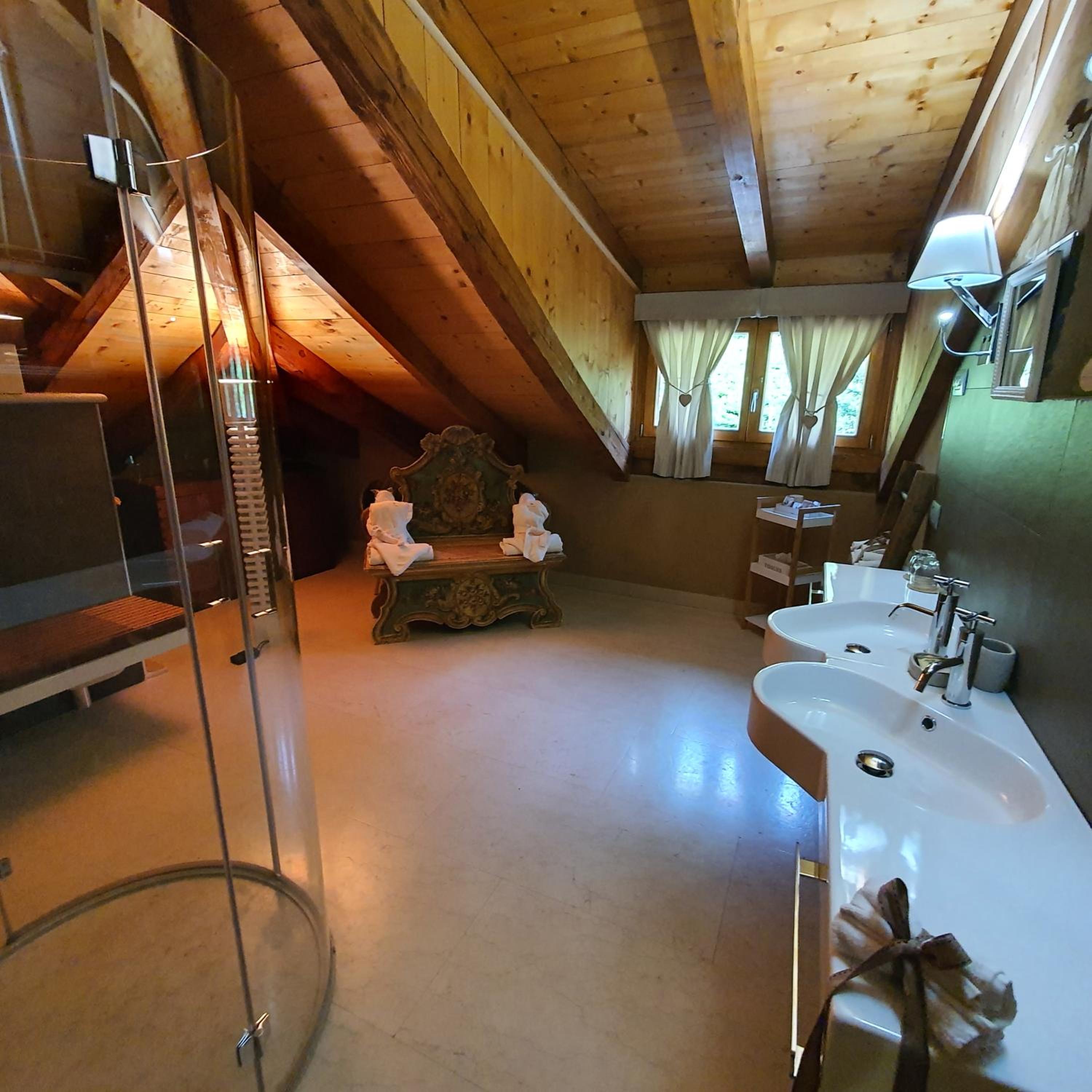Superior Triple Room - Photo 26