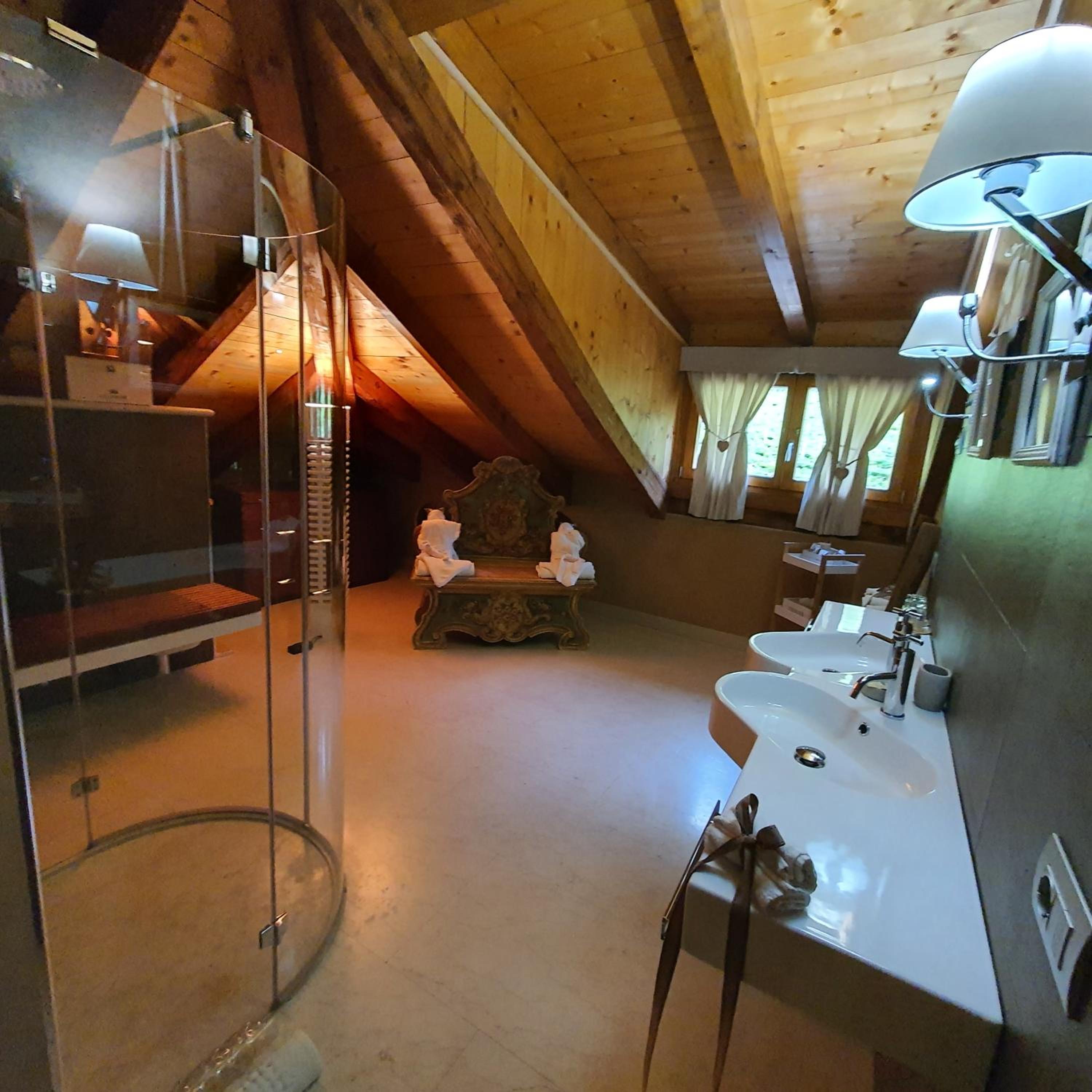 Superior Triple Room - Photo 12