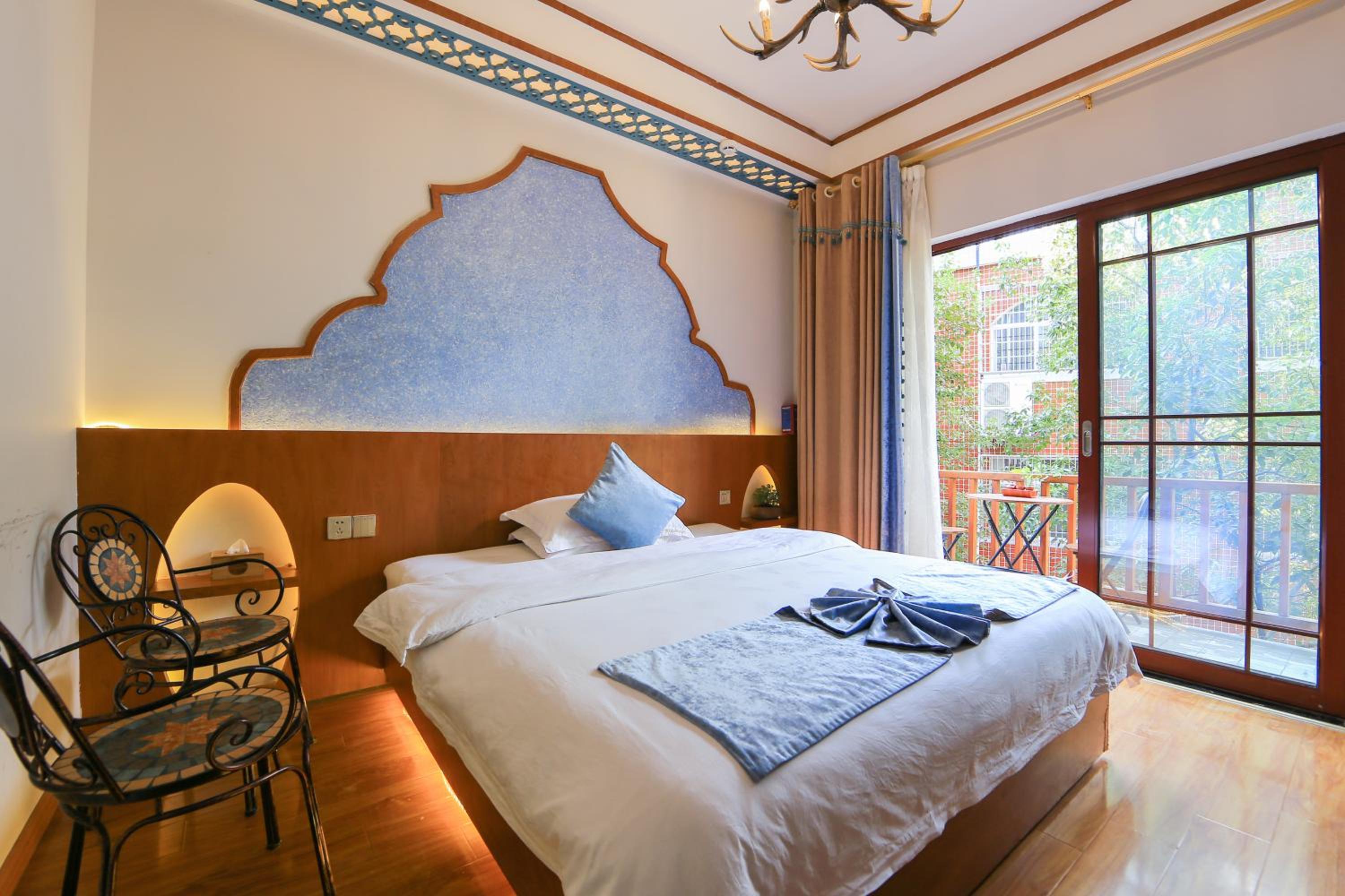 Garden View Queen Room