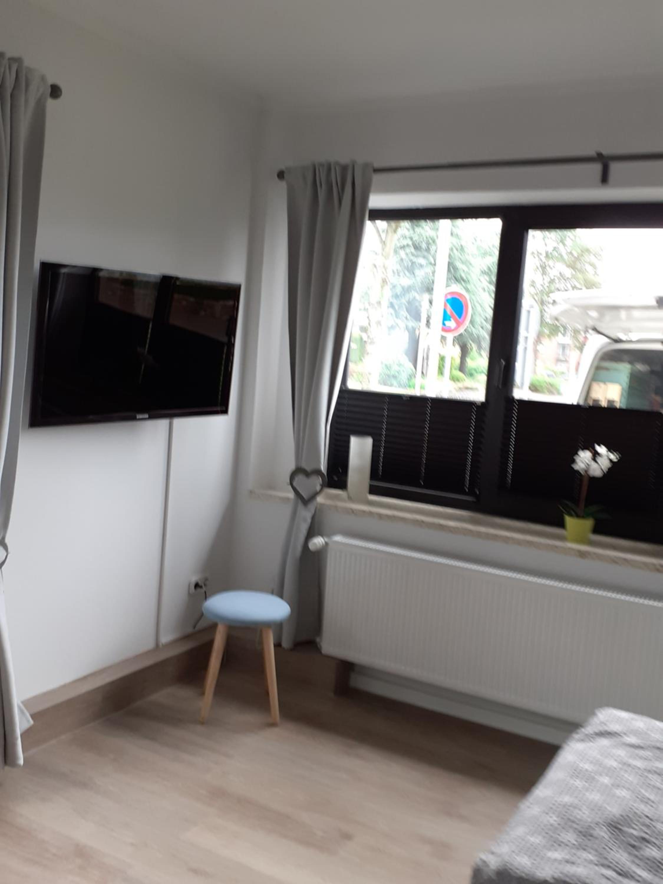 One-Bedroom Apartment - Photo 16