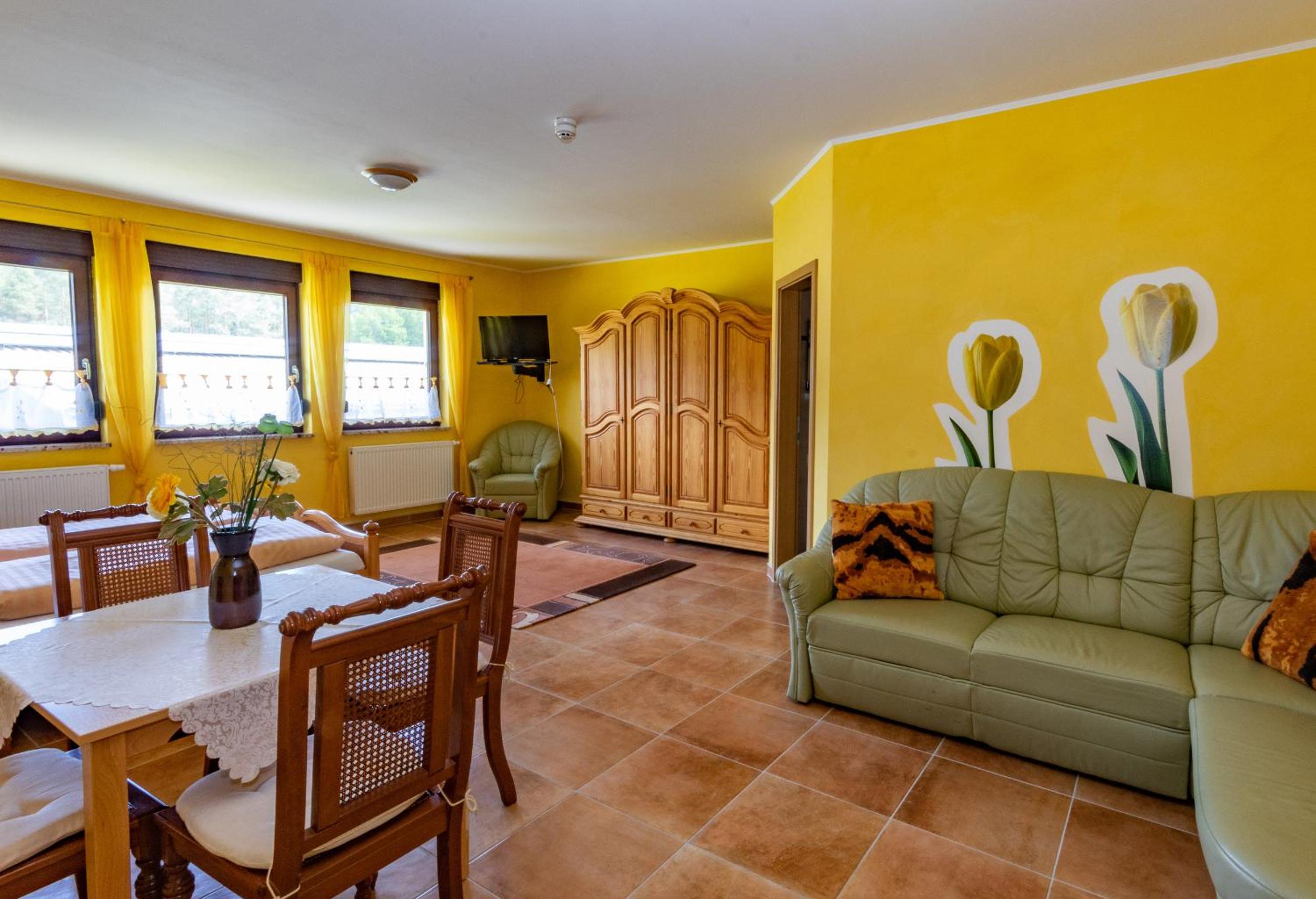 Family Room photo 1