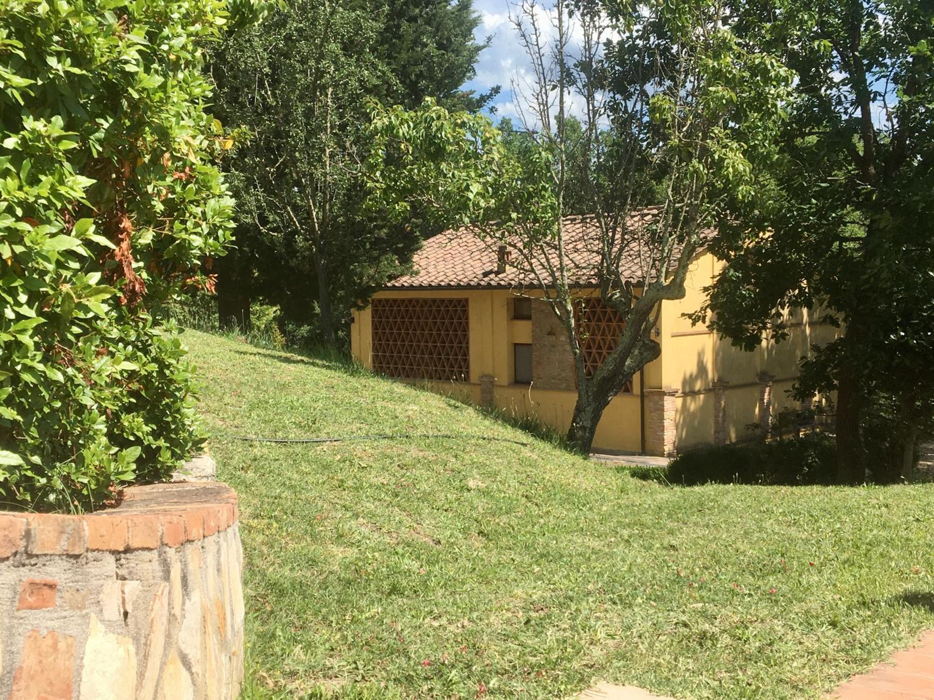 Three-Bedroom House - Photo 121