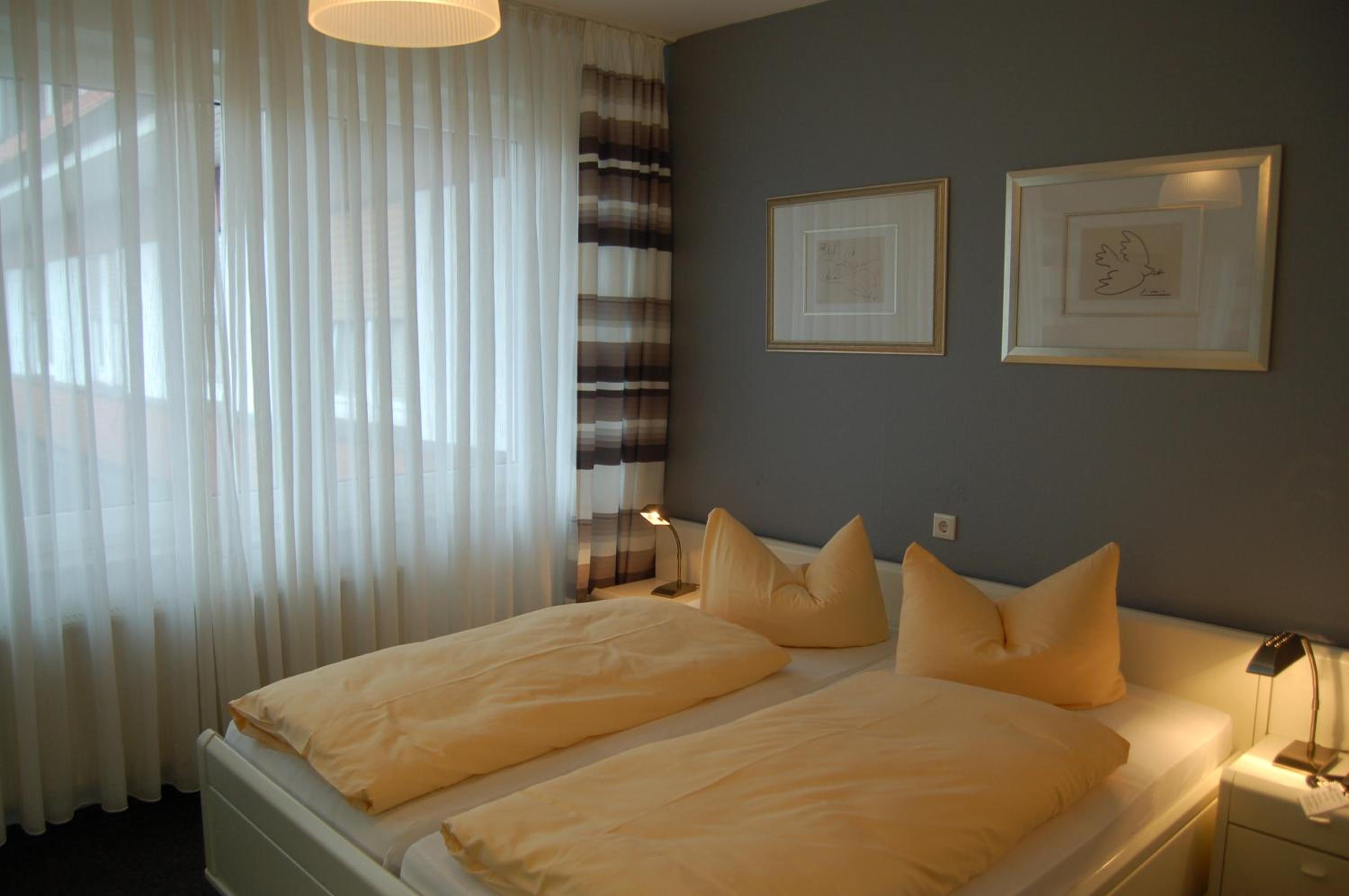 Double Room - Photo 3