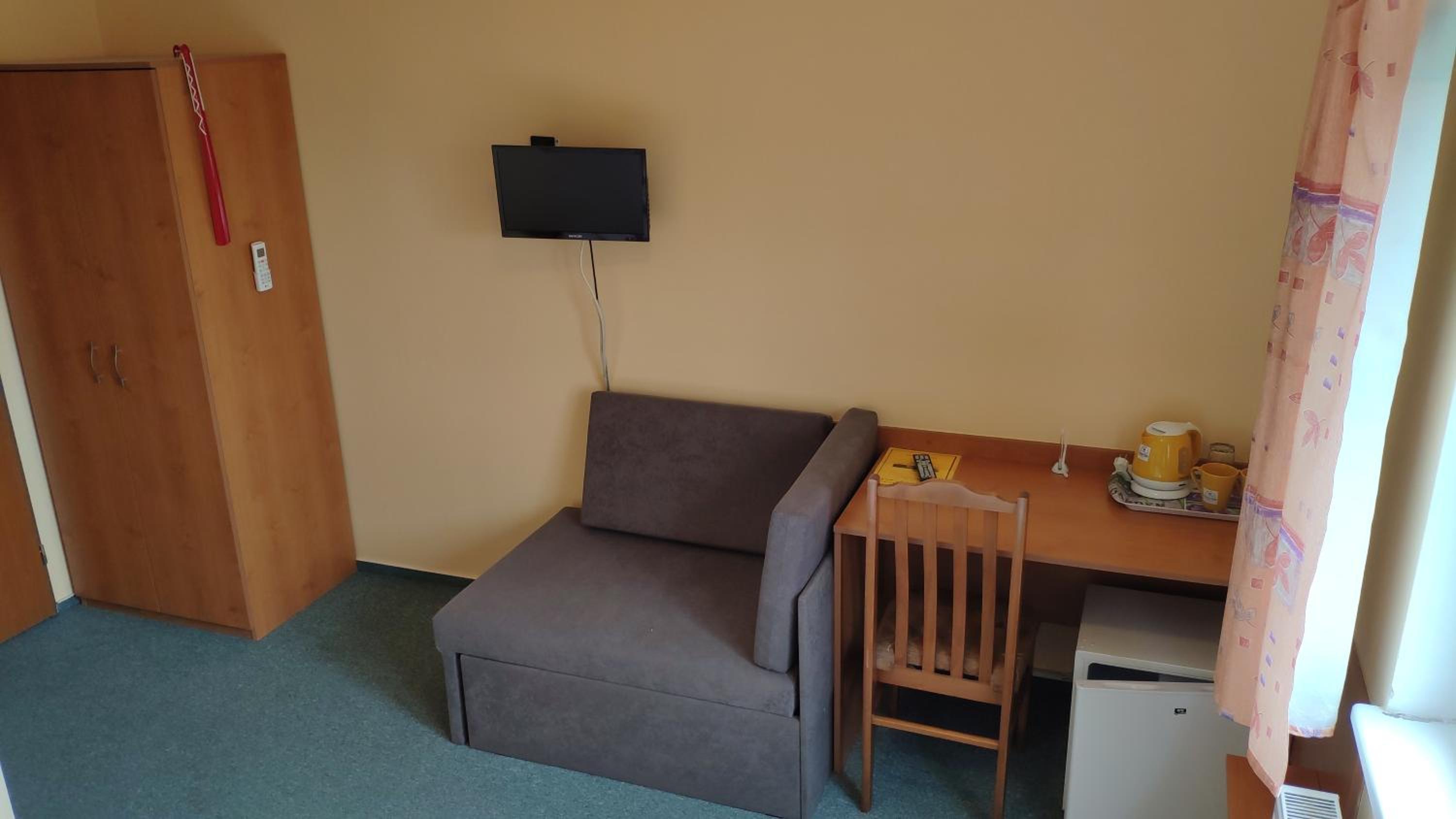 Double Room with Private Bathroom photo 3