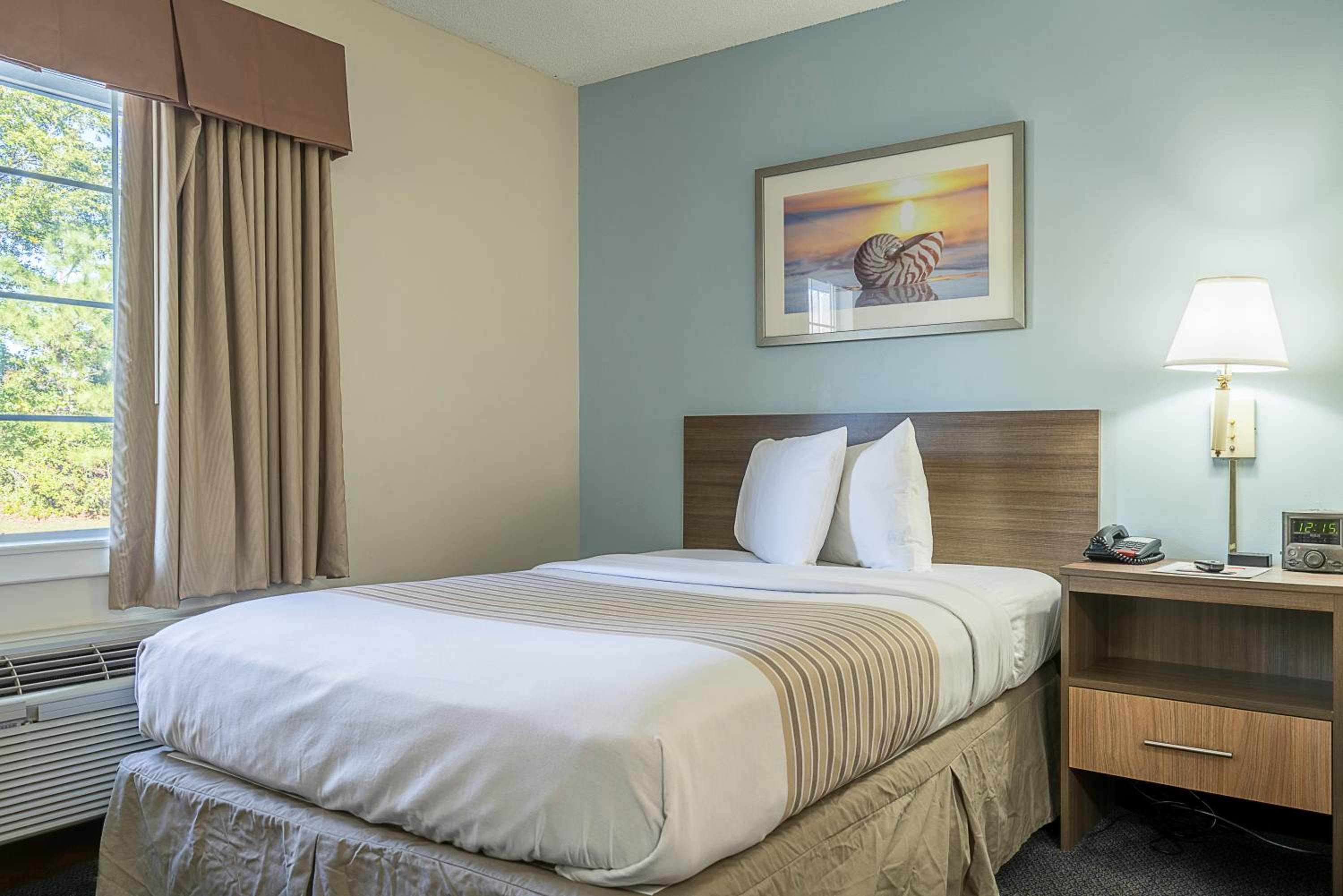 Efficiency Double Room - Accessible/Non-Smoking - Photo 1