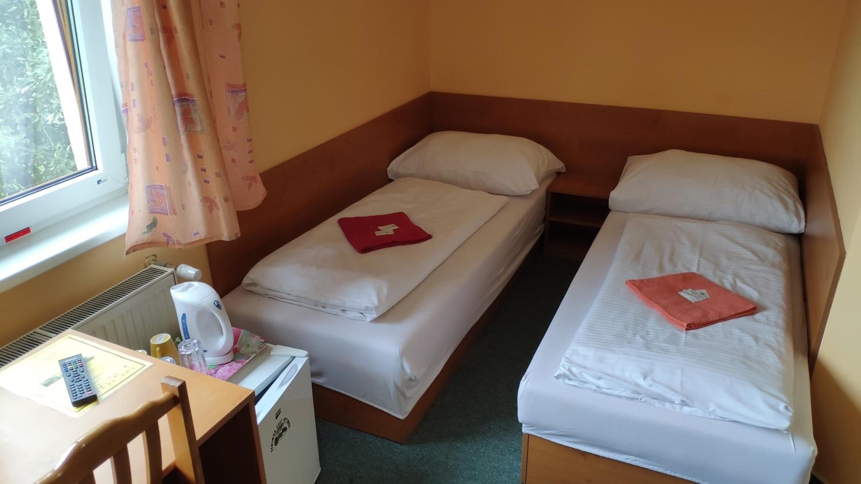 Double or Twin Room with Private Bathroom photo 1