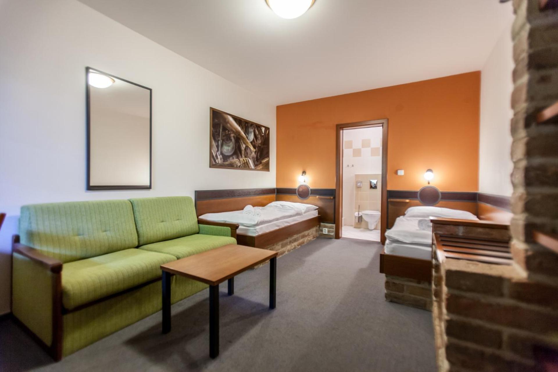 Standard Twin Room with Sofa photo 1