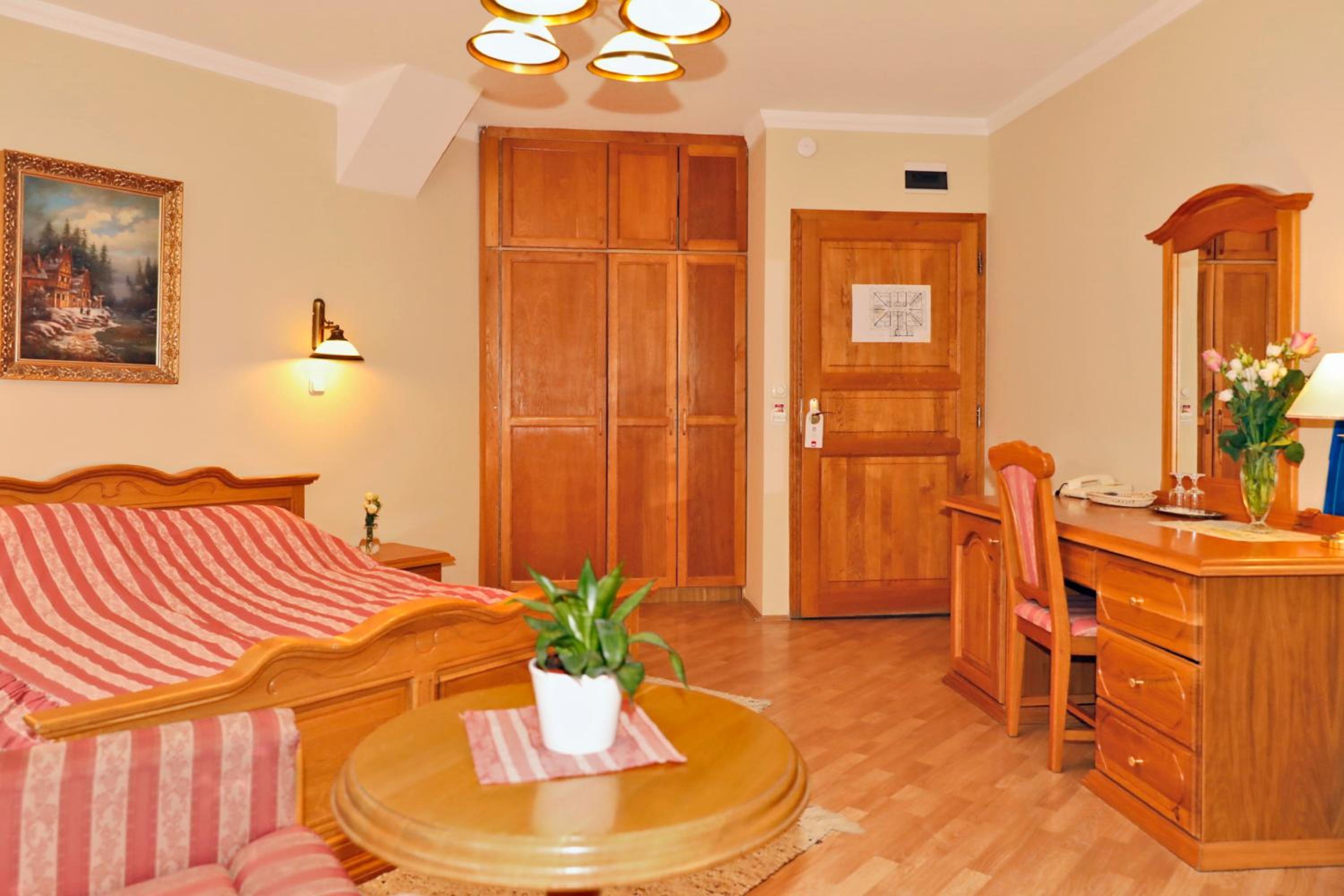 Double Room - Photo 3
