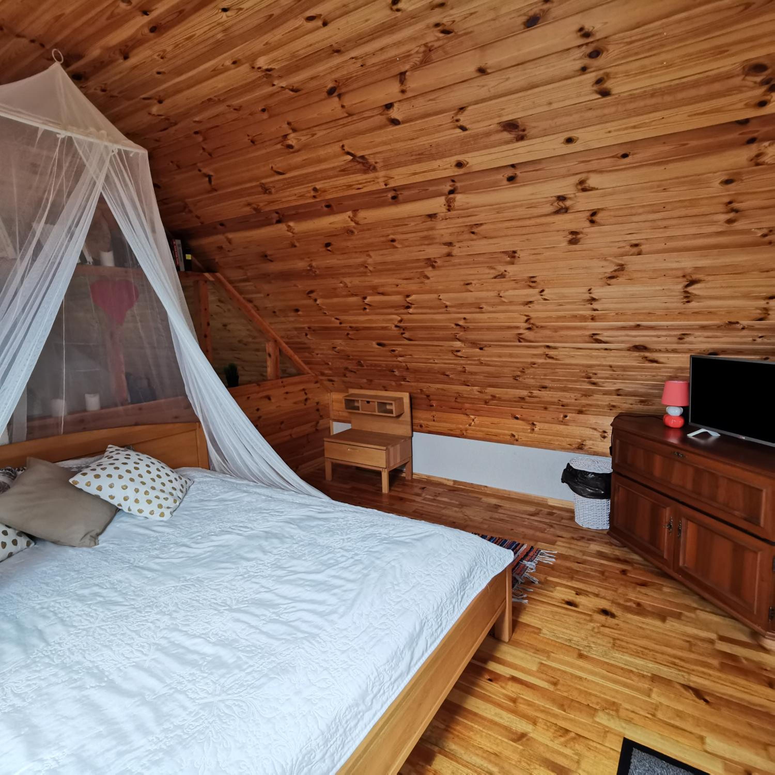 One-Bedroom House photo 2