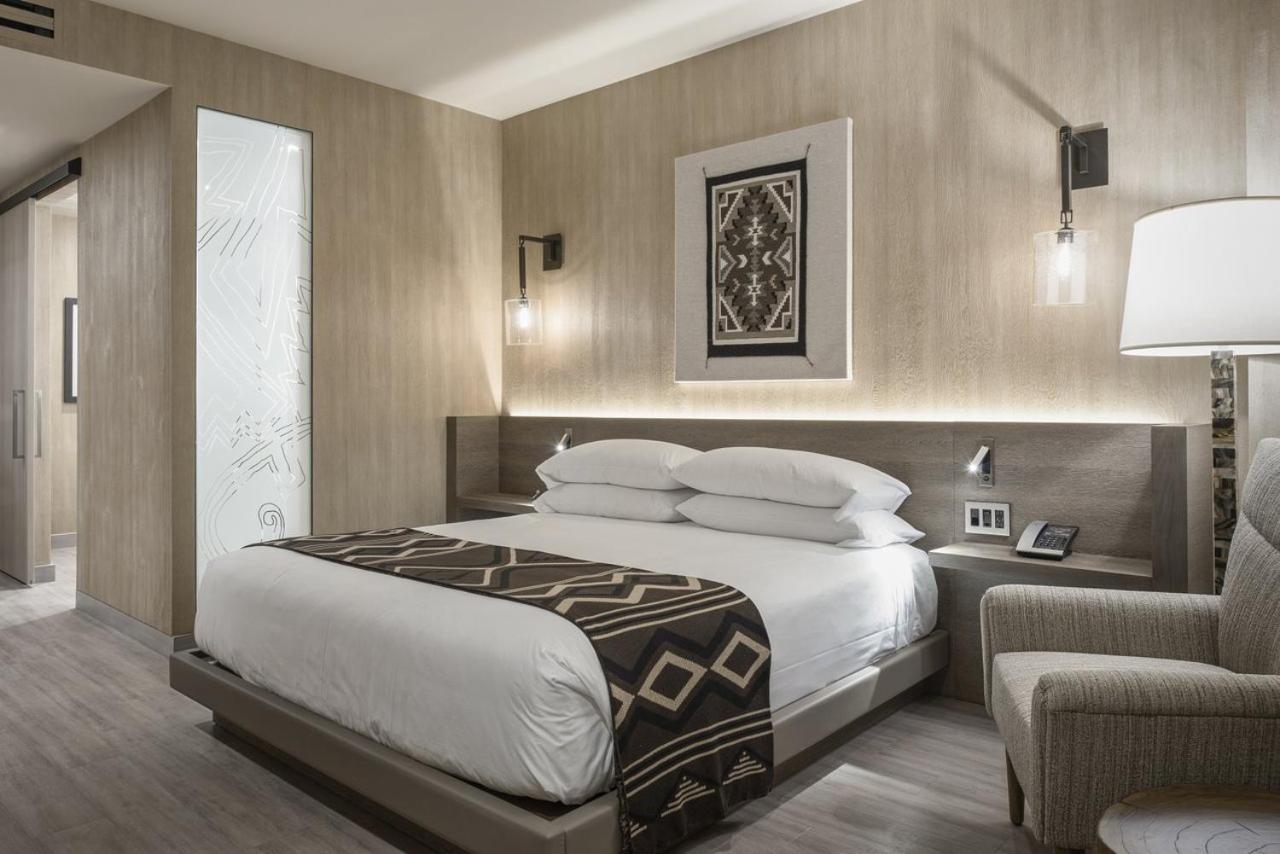 Standard King Room at Hotel Chaco in Albuquerque