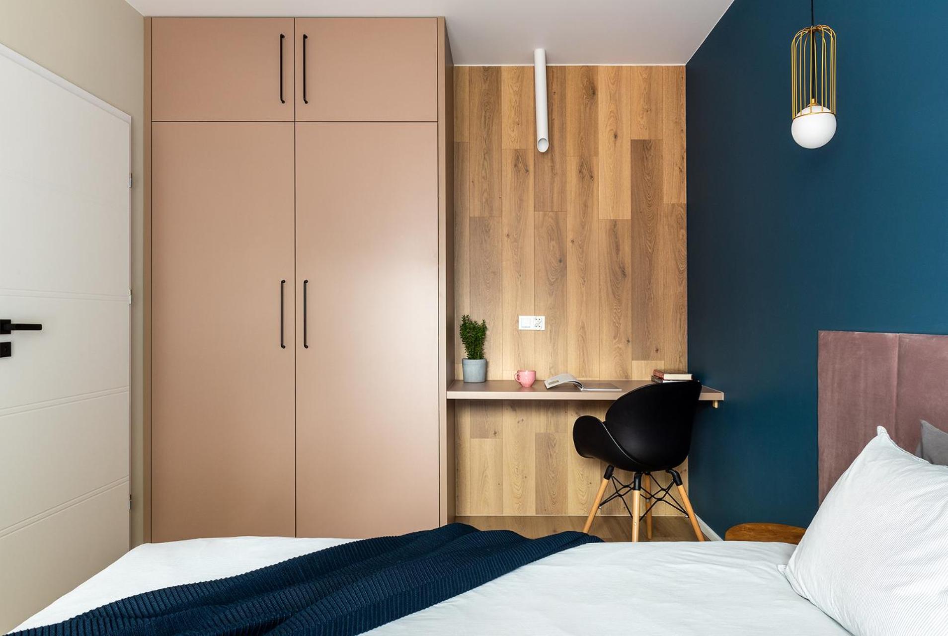 One-Bedroom Apartment - Photo 9