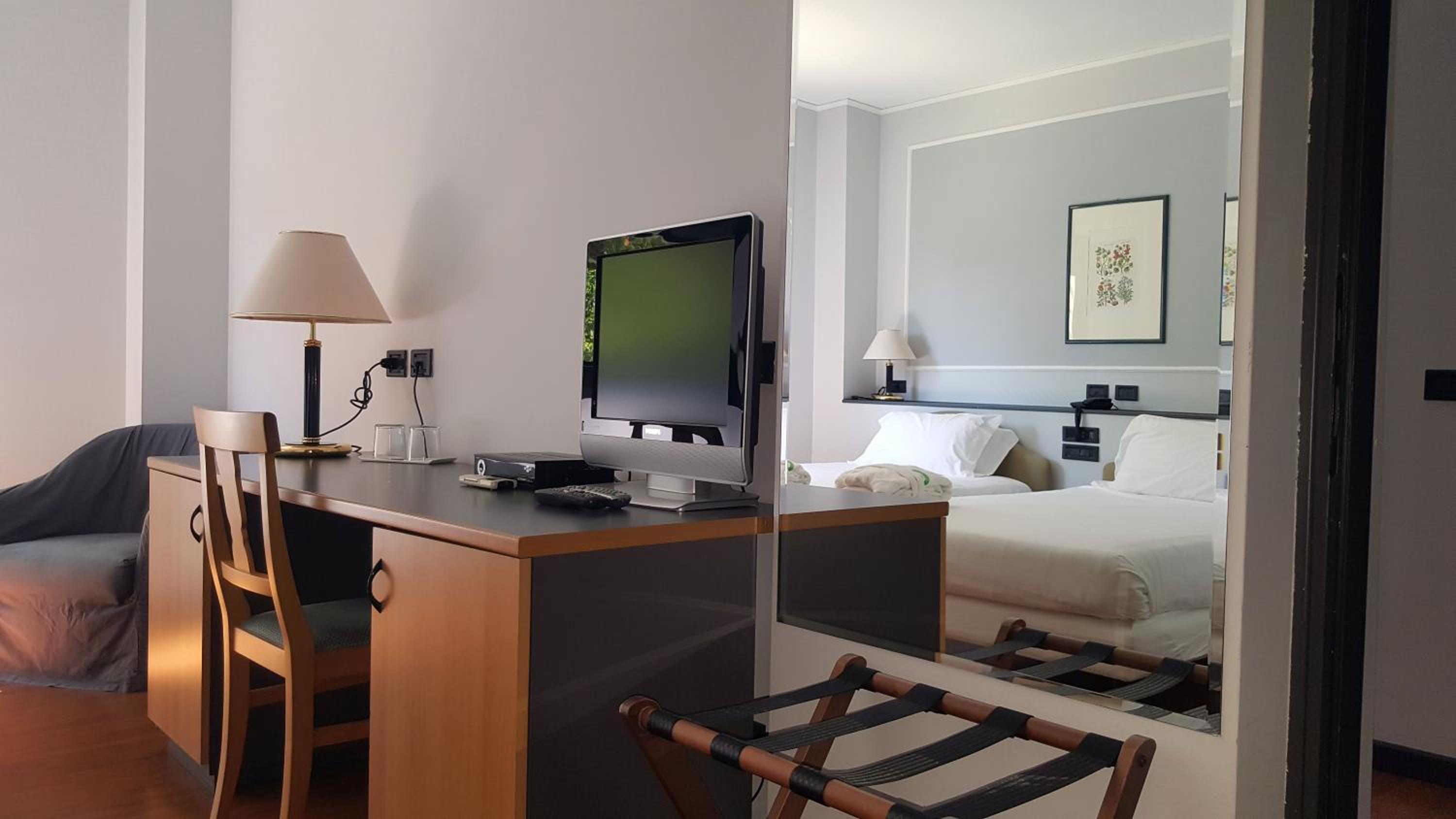 Comfort Double or Twin Room with Spa Access - Photo 13