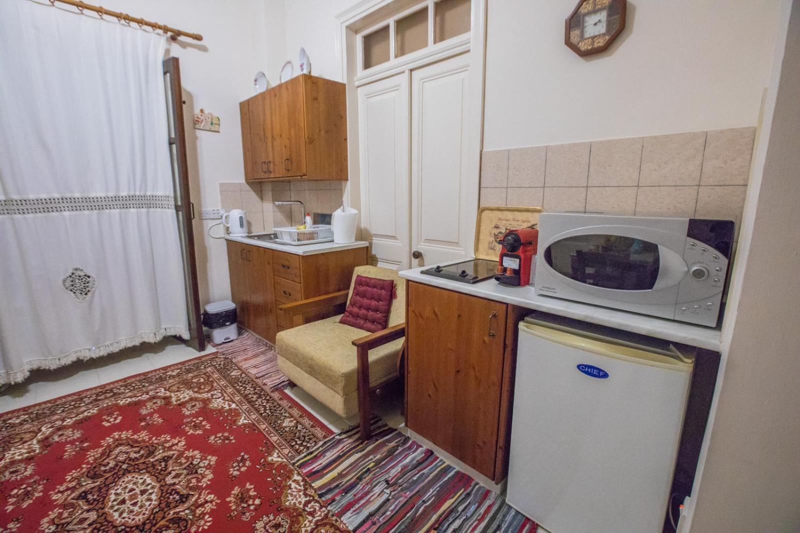 One-Bedroom Apartment with Balcony photo 3