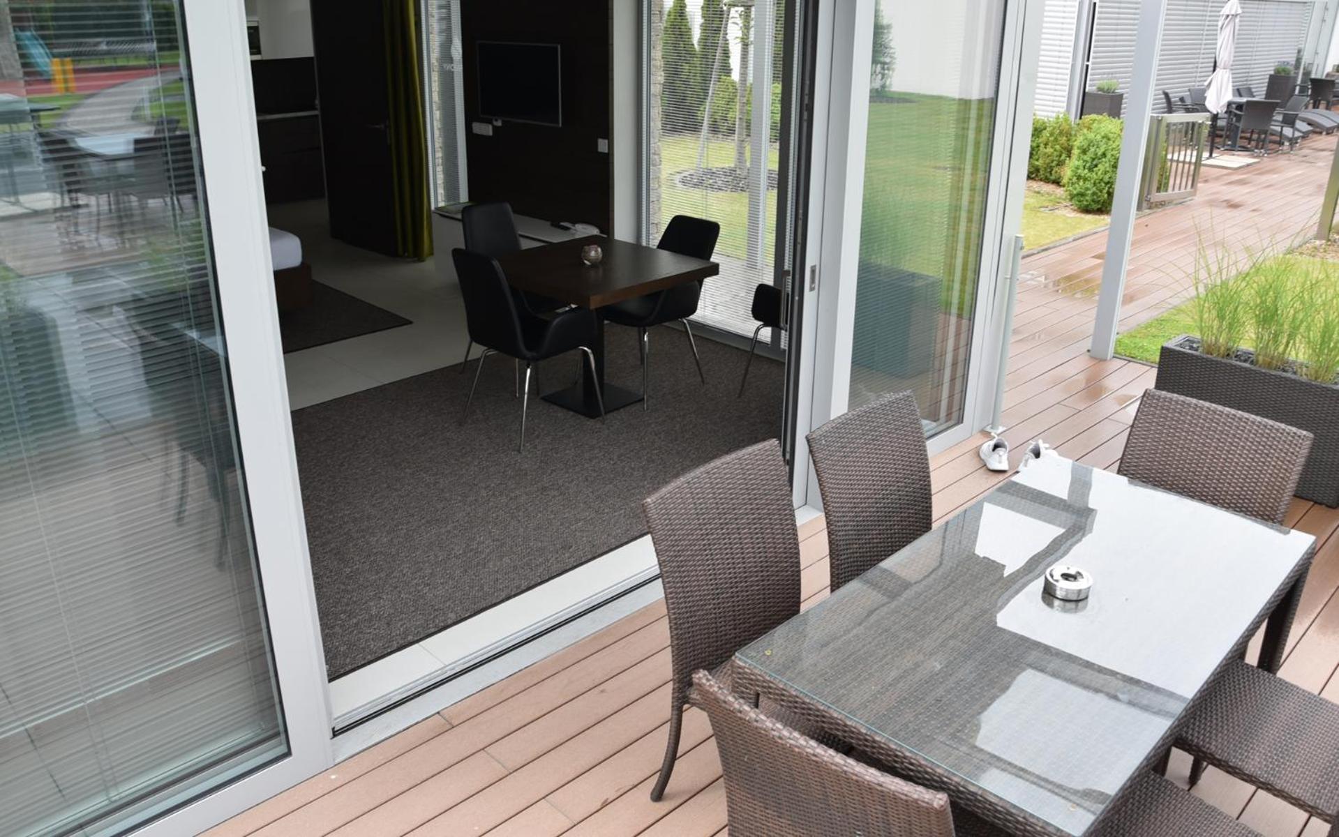 Bungalow with Garden View - Photo 2