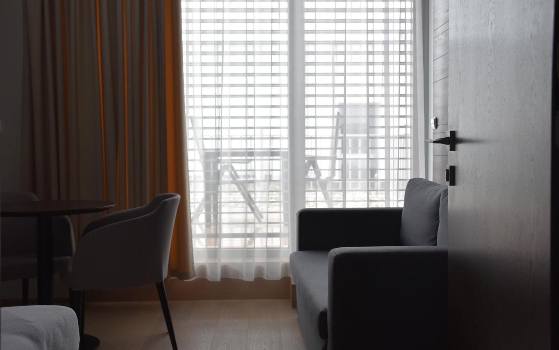 Twin Room with Terrace photo 3