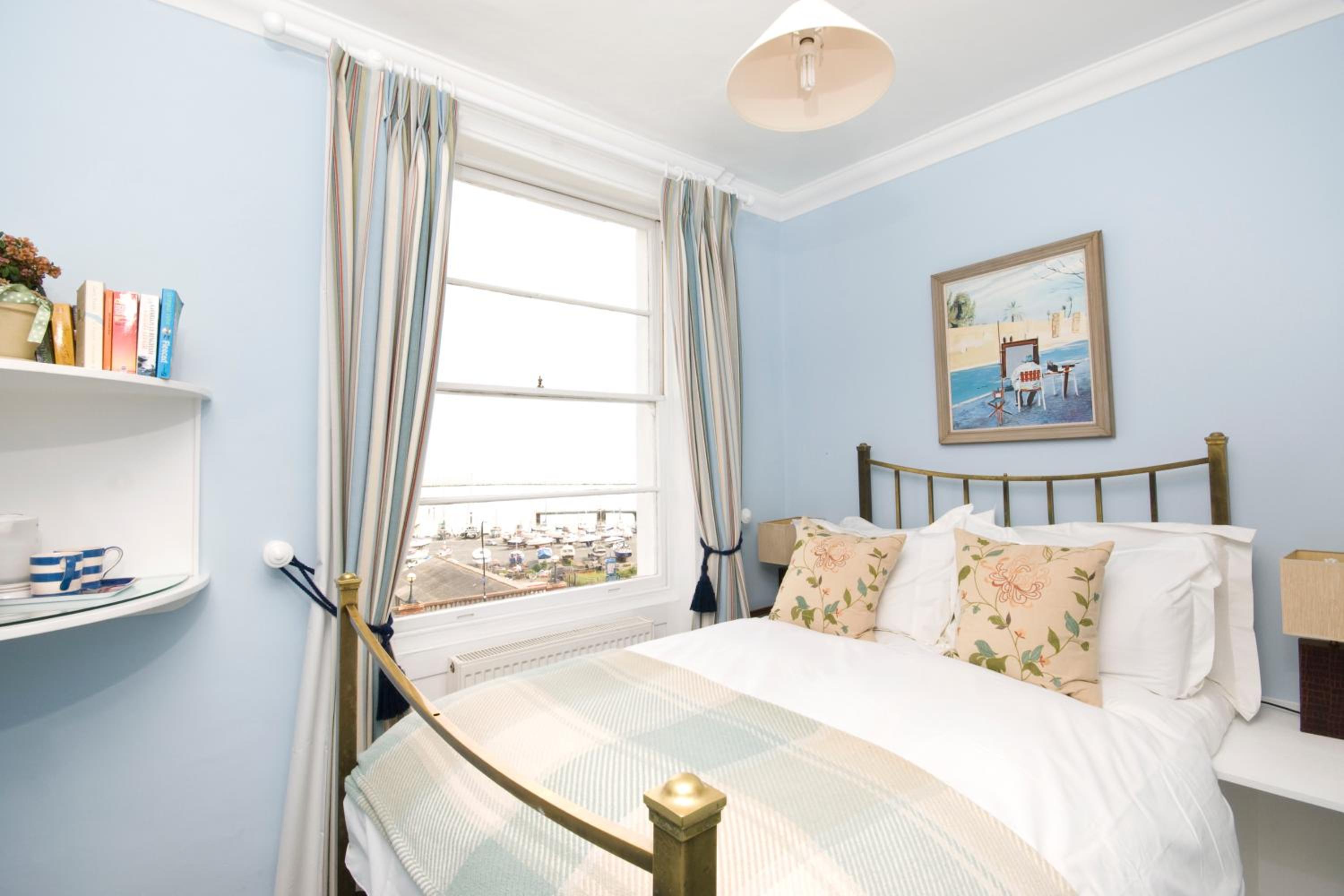Small Double Room photo 1