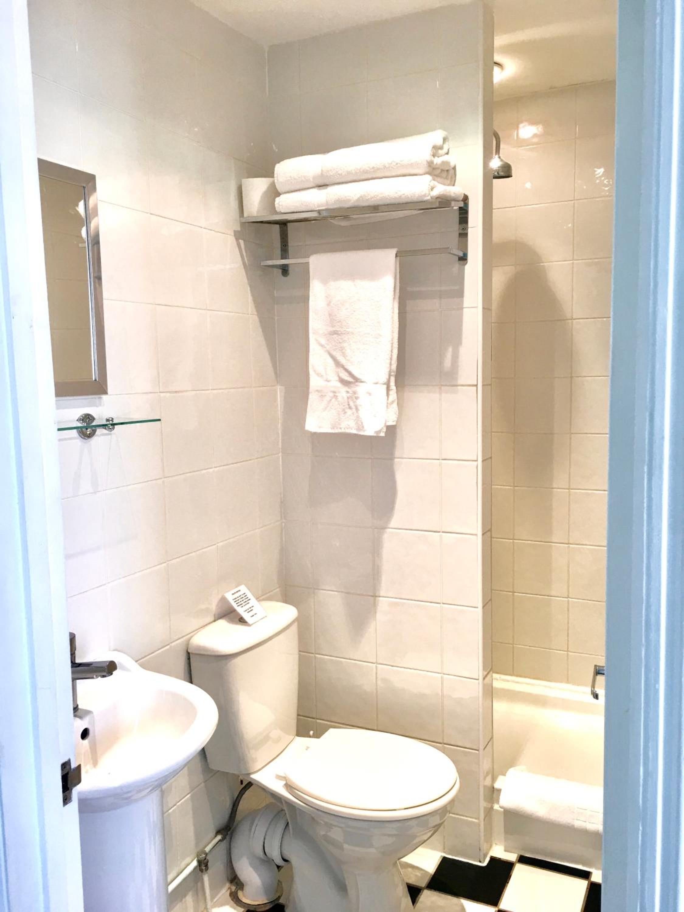 Double Room with Sea View - Photo 2