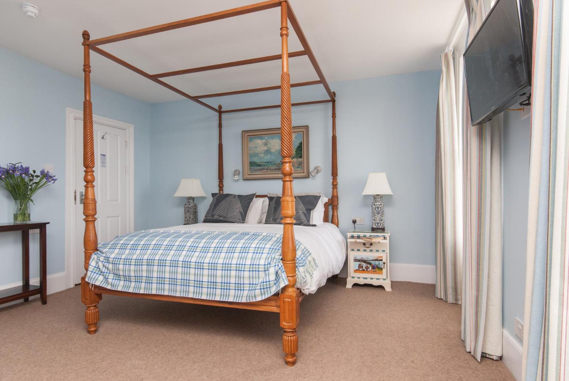 Deluxe Suite with Sea View photo 1