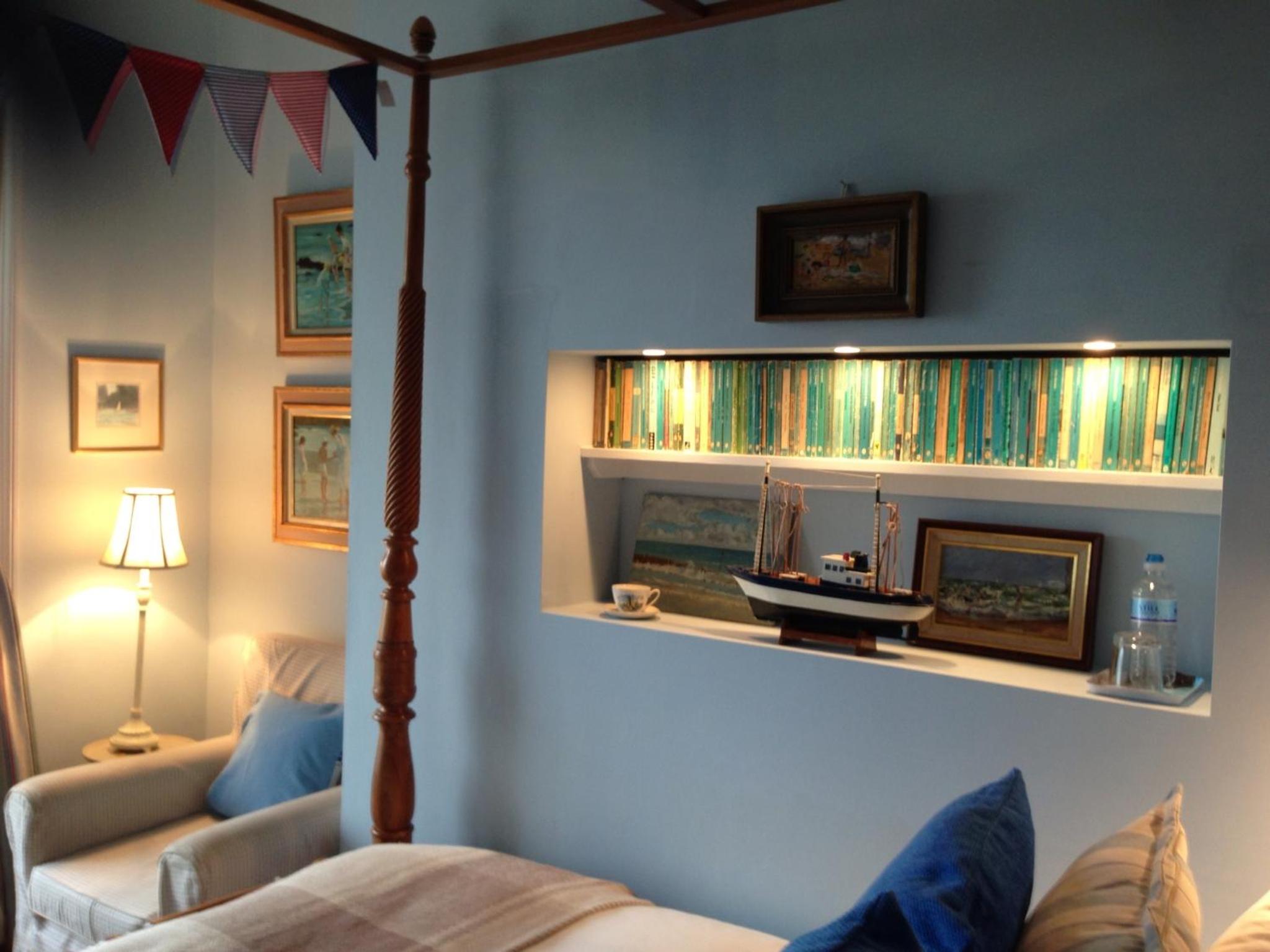 Double Room with Balcony and Sea View - Photo 7