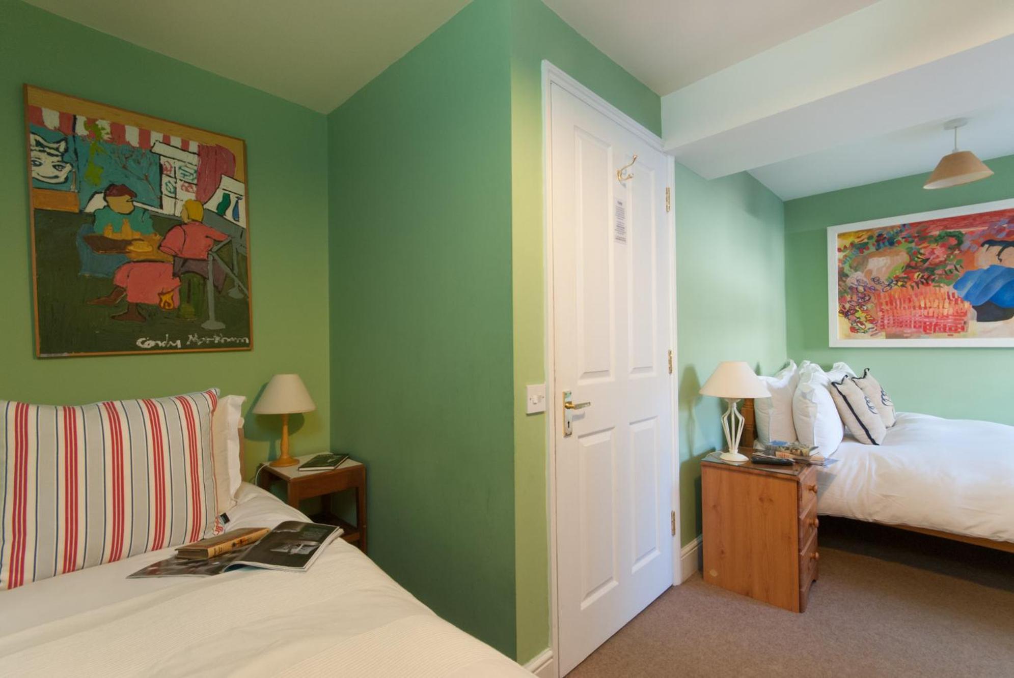 Twin Room - Disability Access photo 1