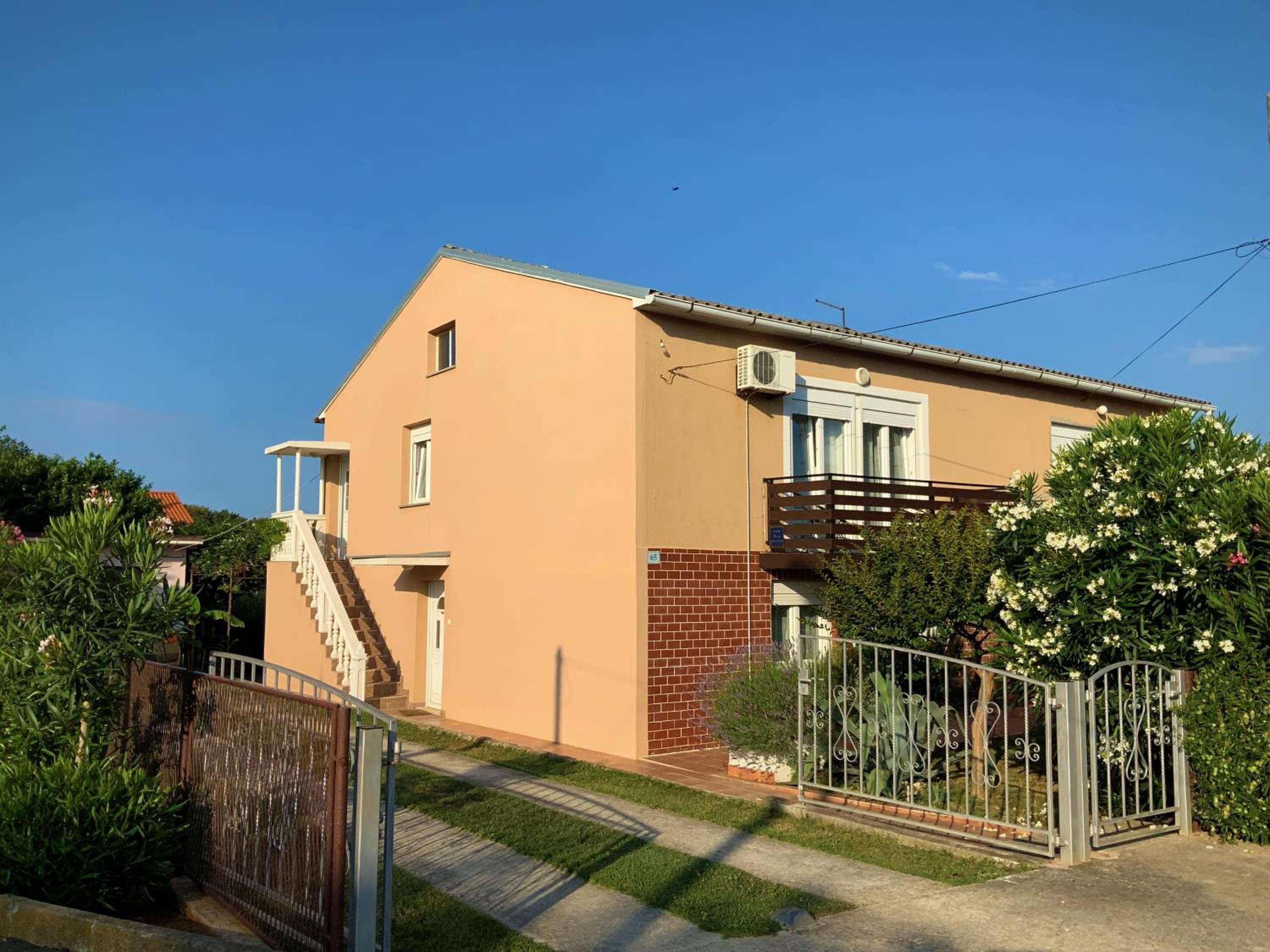 Two-Bedroom Apartment with Balcony photo 2