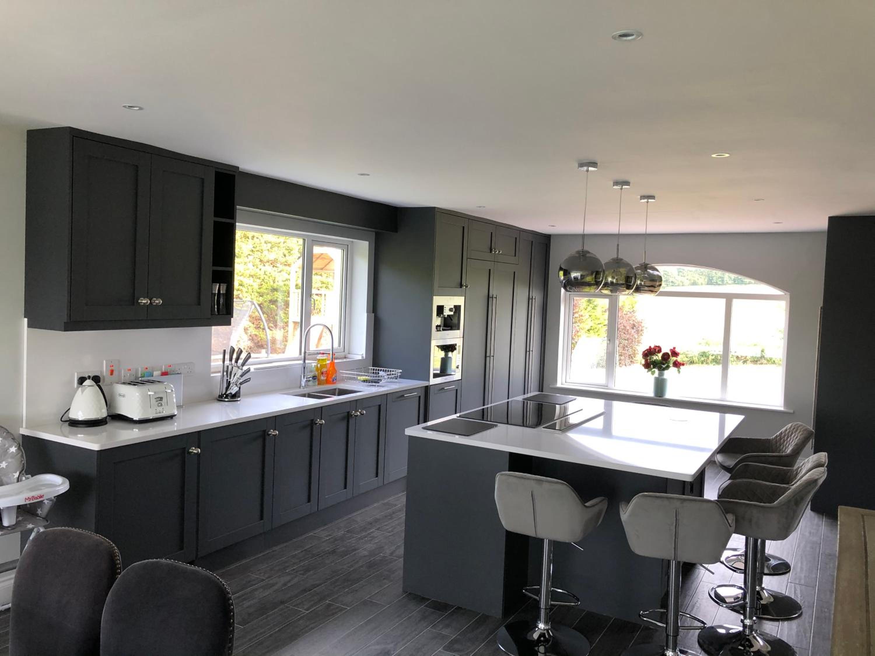 Six-Bedroom House - Photo 110