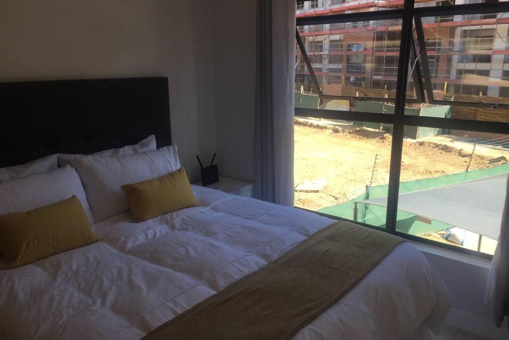 One-Bedroom Apartment - Photo 7