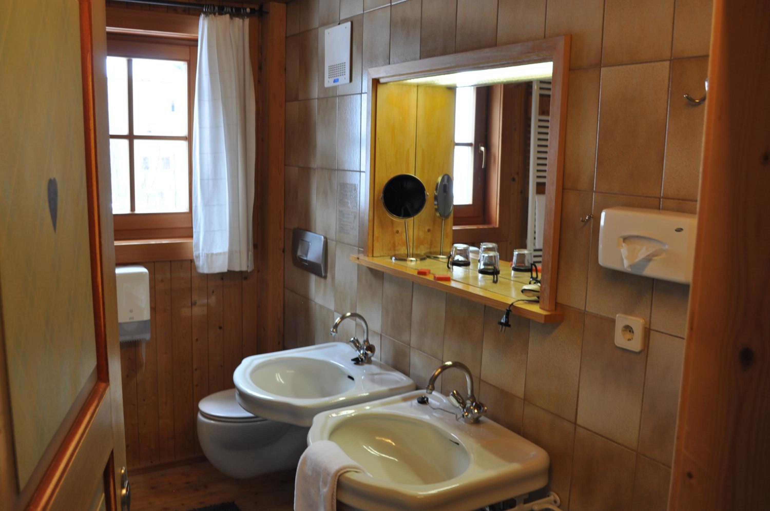 Junior Suite (2 Adults + 2 Children) - Photo 2