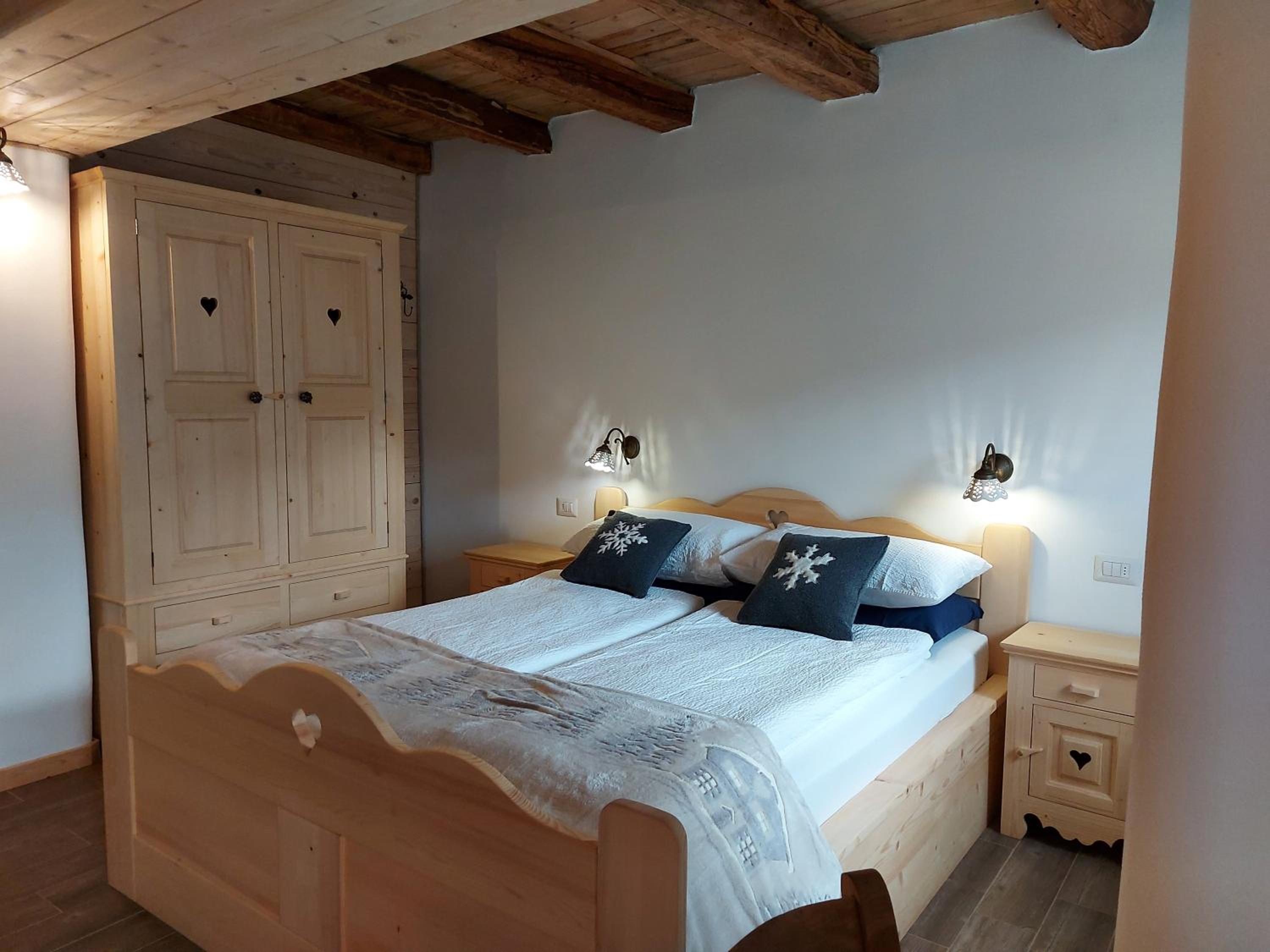 Double Room with Private Bathroom - Photo 8