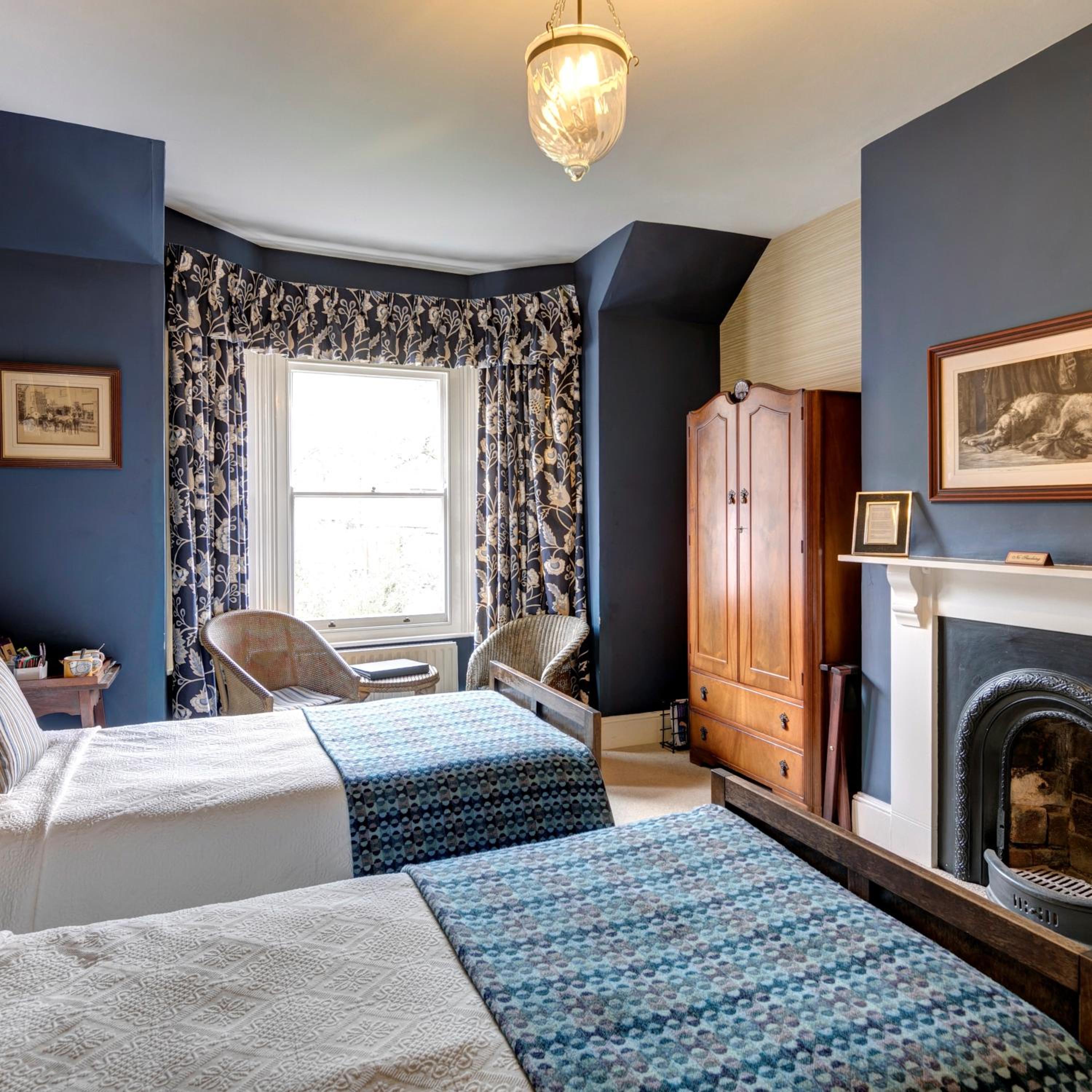 Standard Twin Room with Garden View