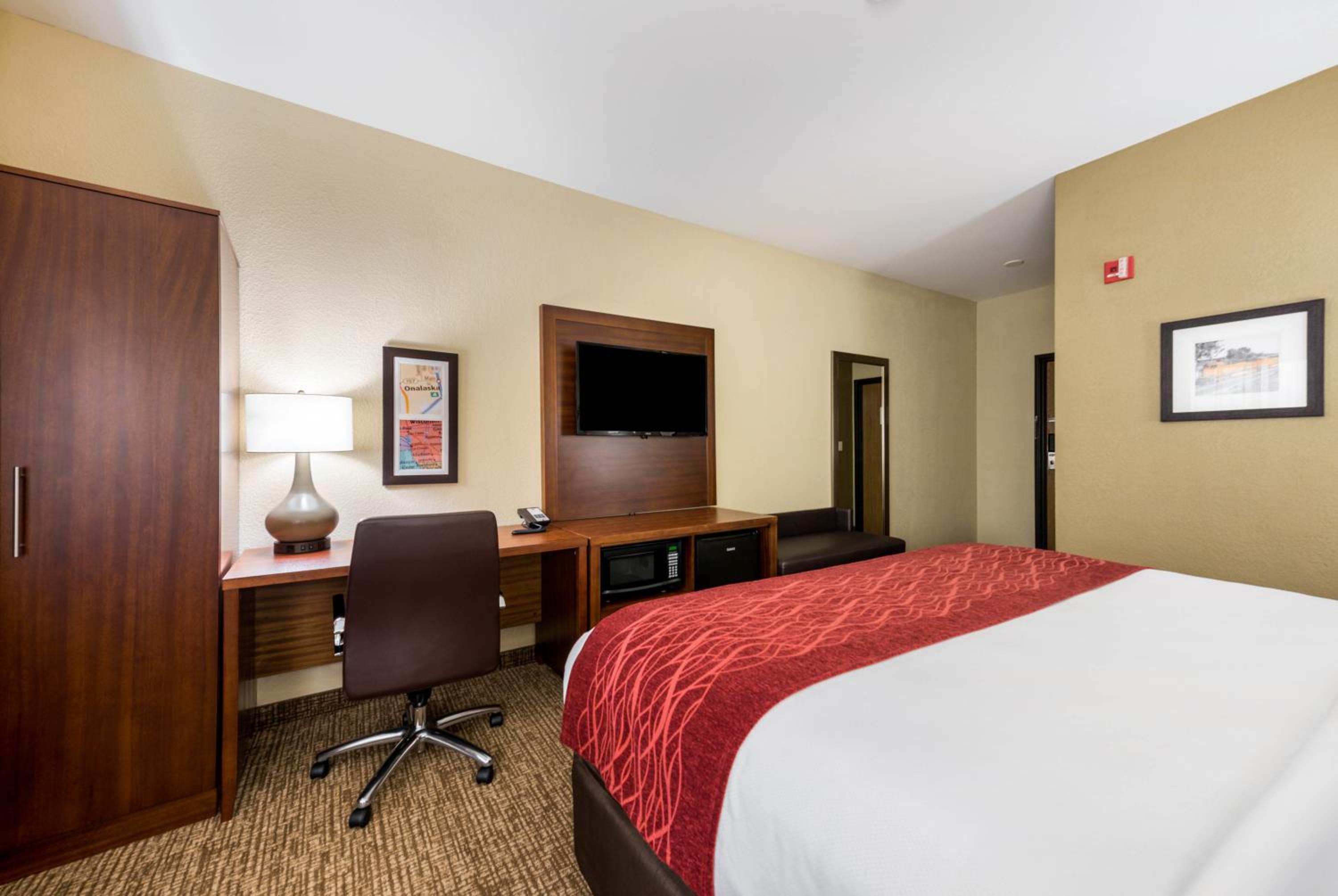 King Room - Accessible/Non-Smoking - Photo 1