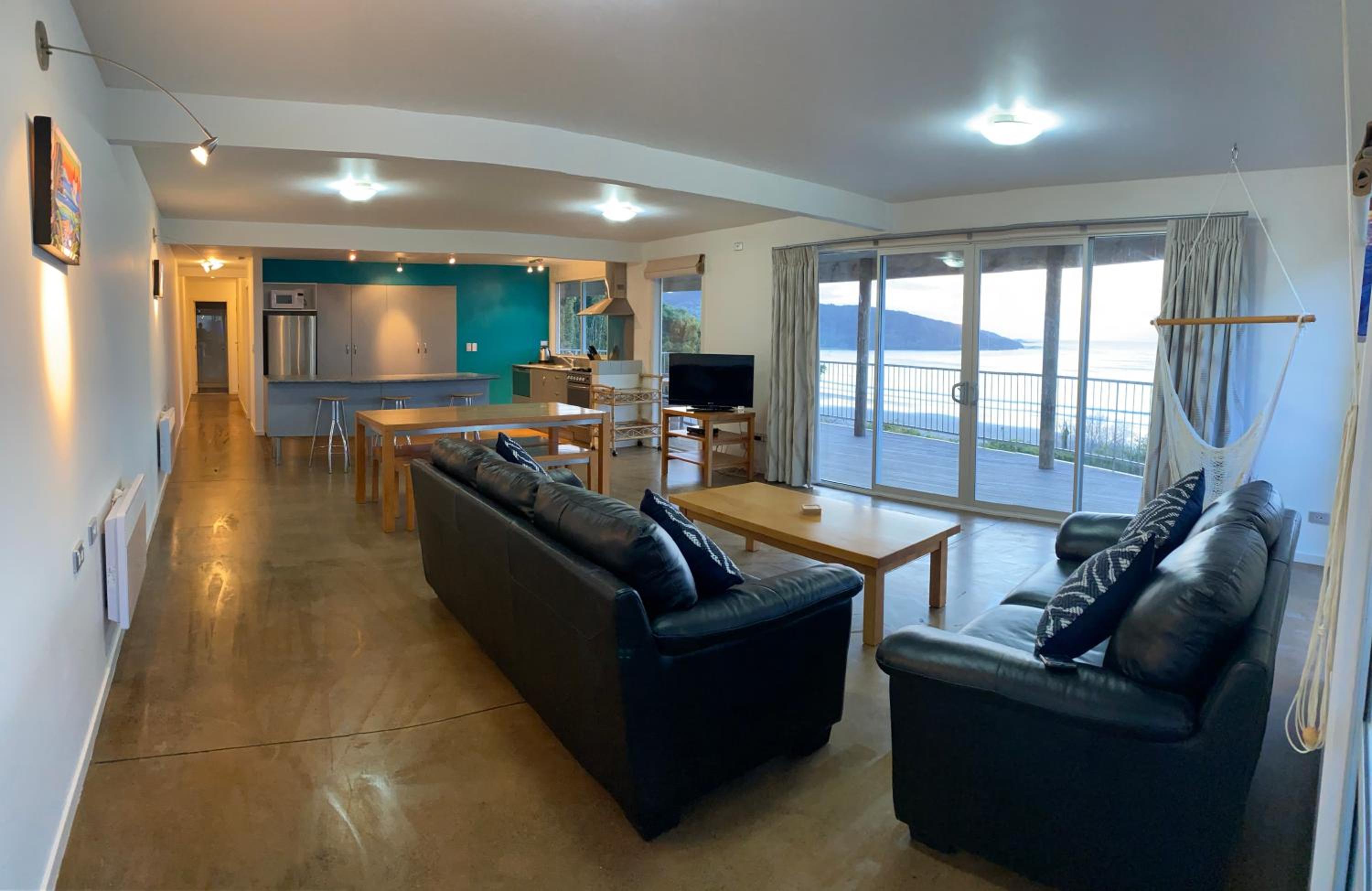 Apartment With Sea View
