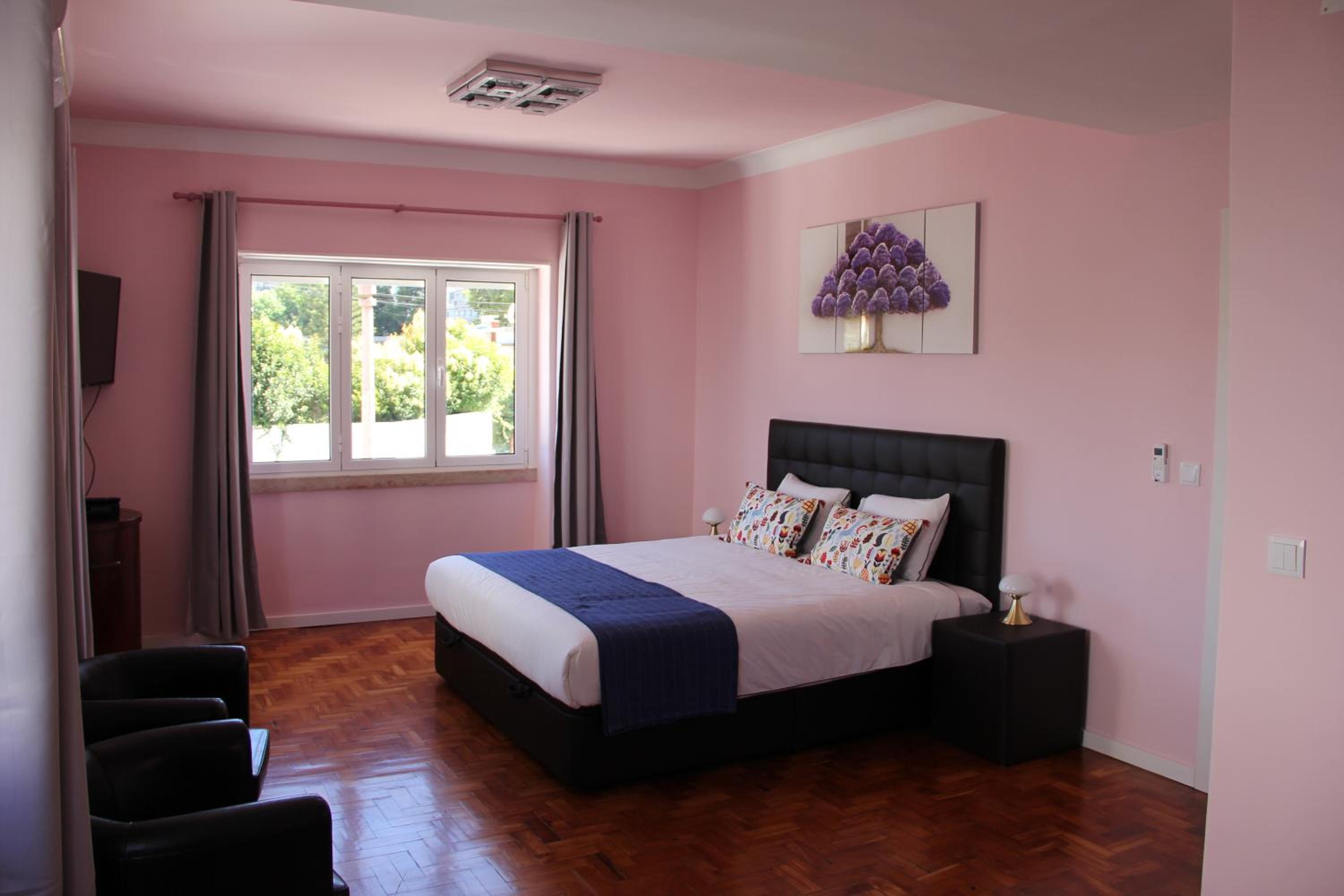 Superior King Room - Photo 1