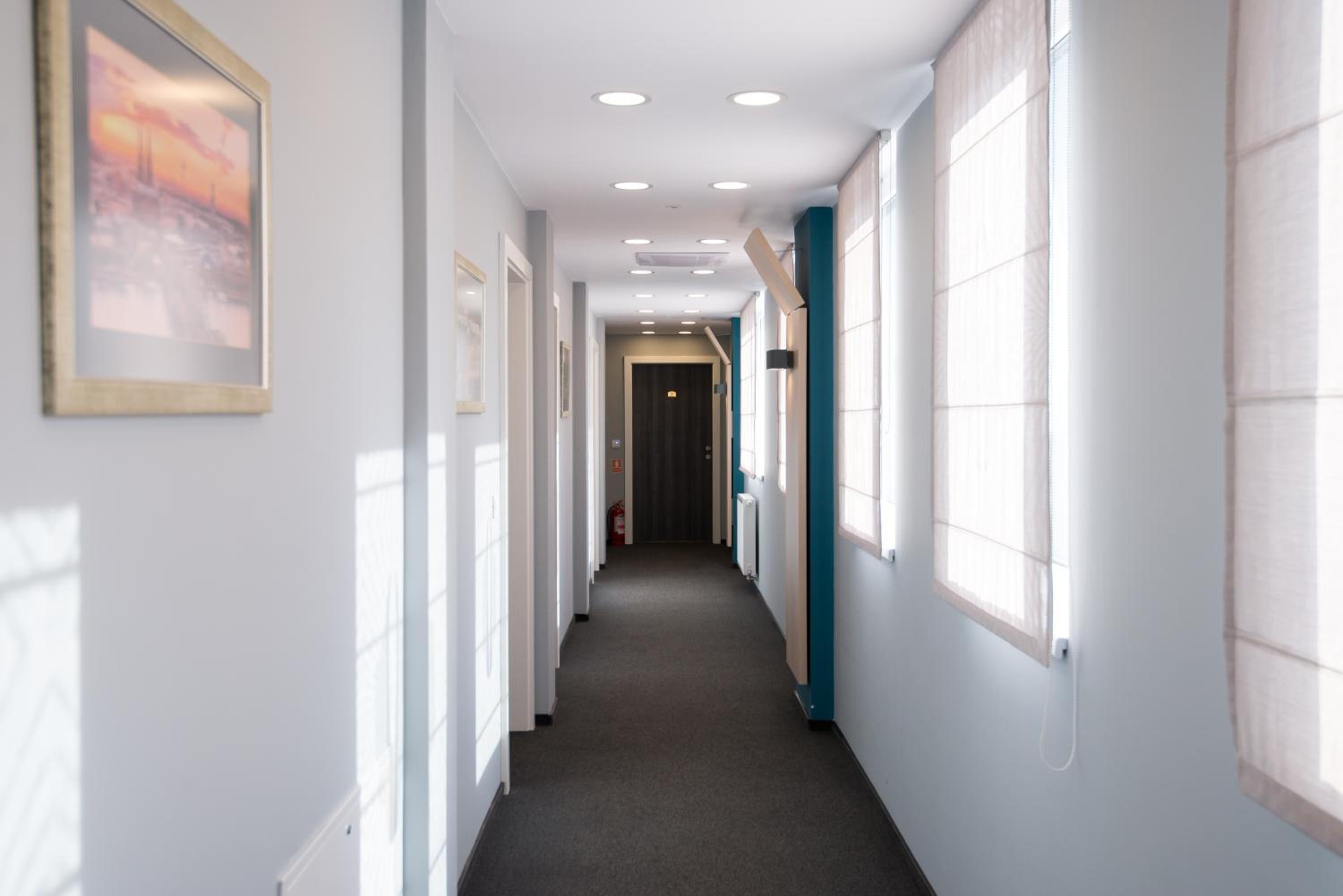 Twin Room - Photo 1