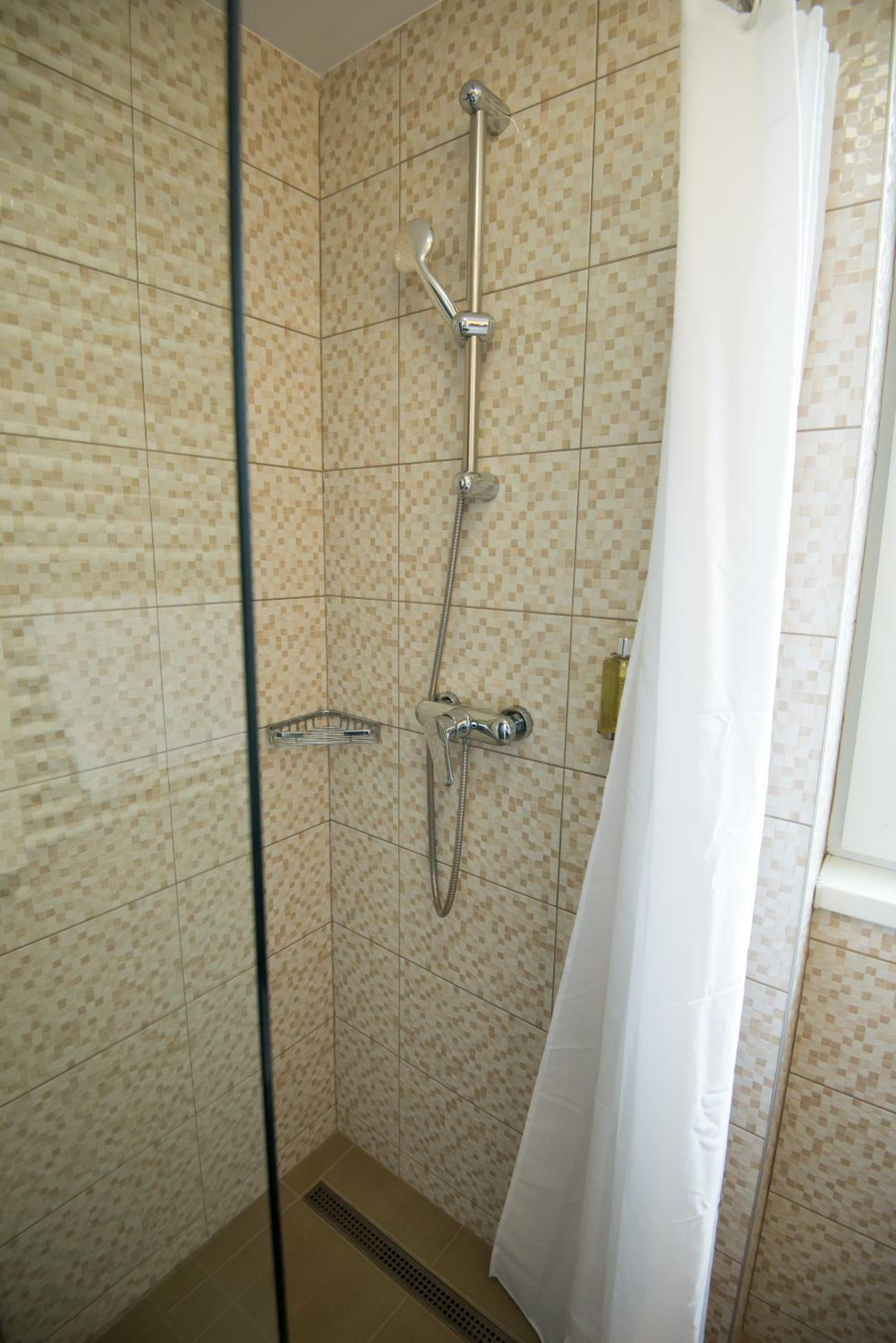 Triple Room - Photo 2