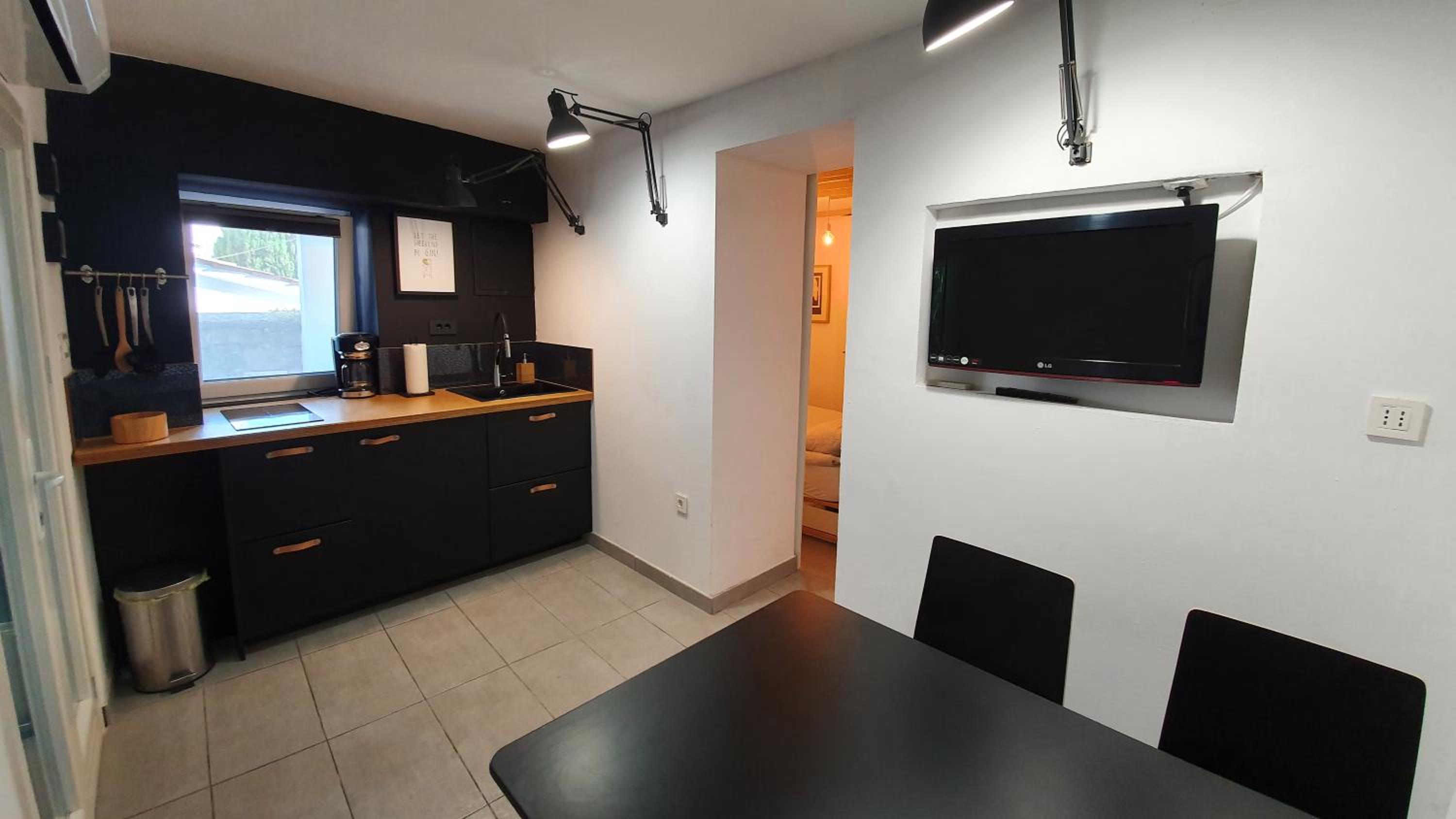 Apartment with Terrace - Photo 50