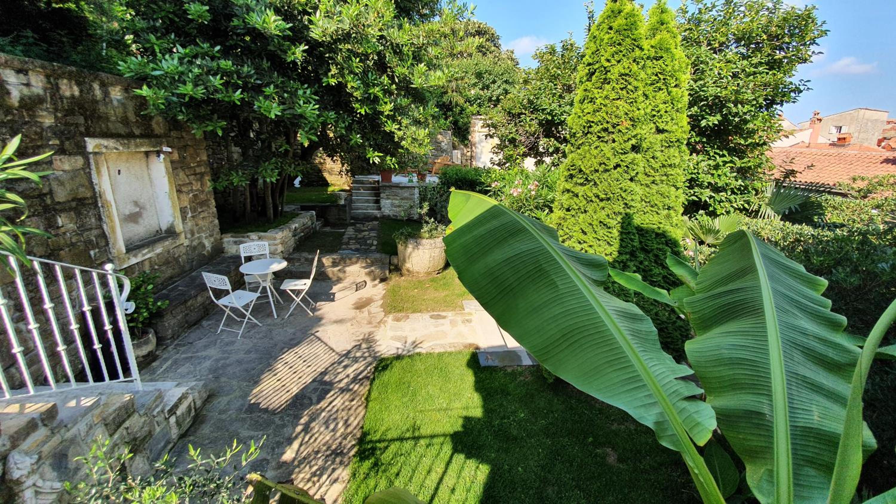 Apartment with Terrace - Photo 51