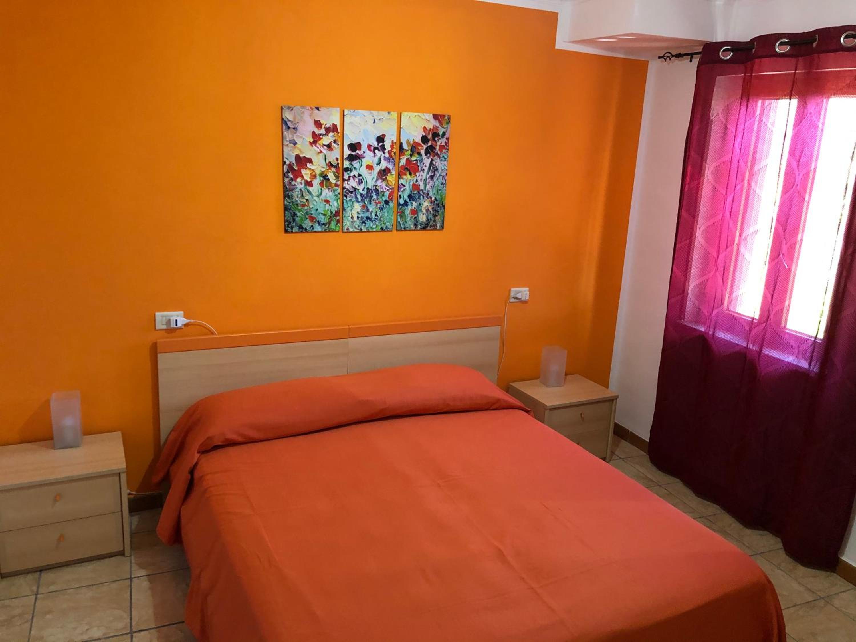 One-Bedroom House photo 1