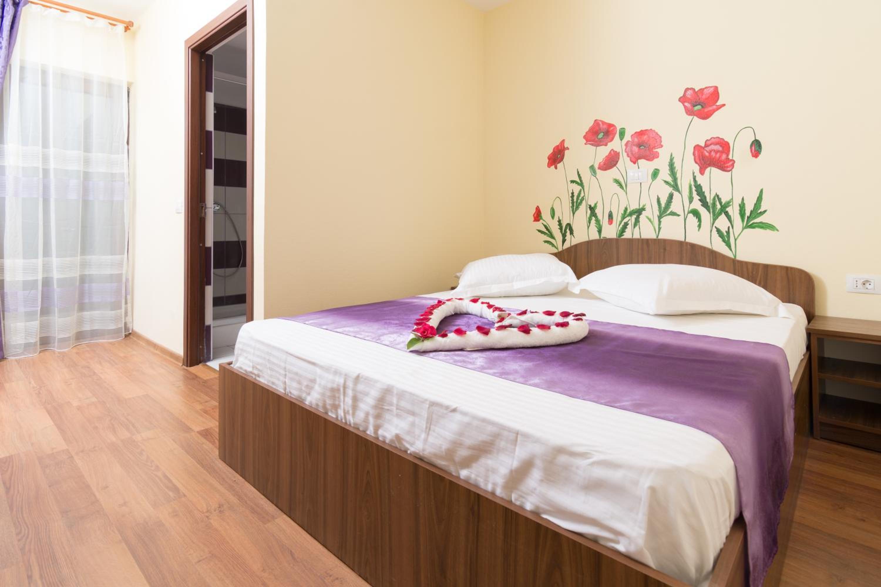Double Room with Terrace - Photo 4