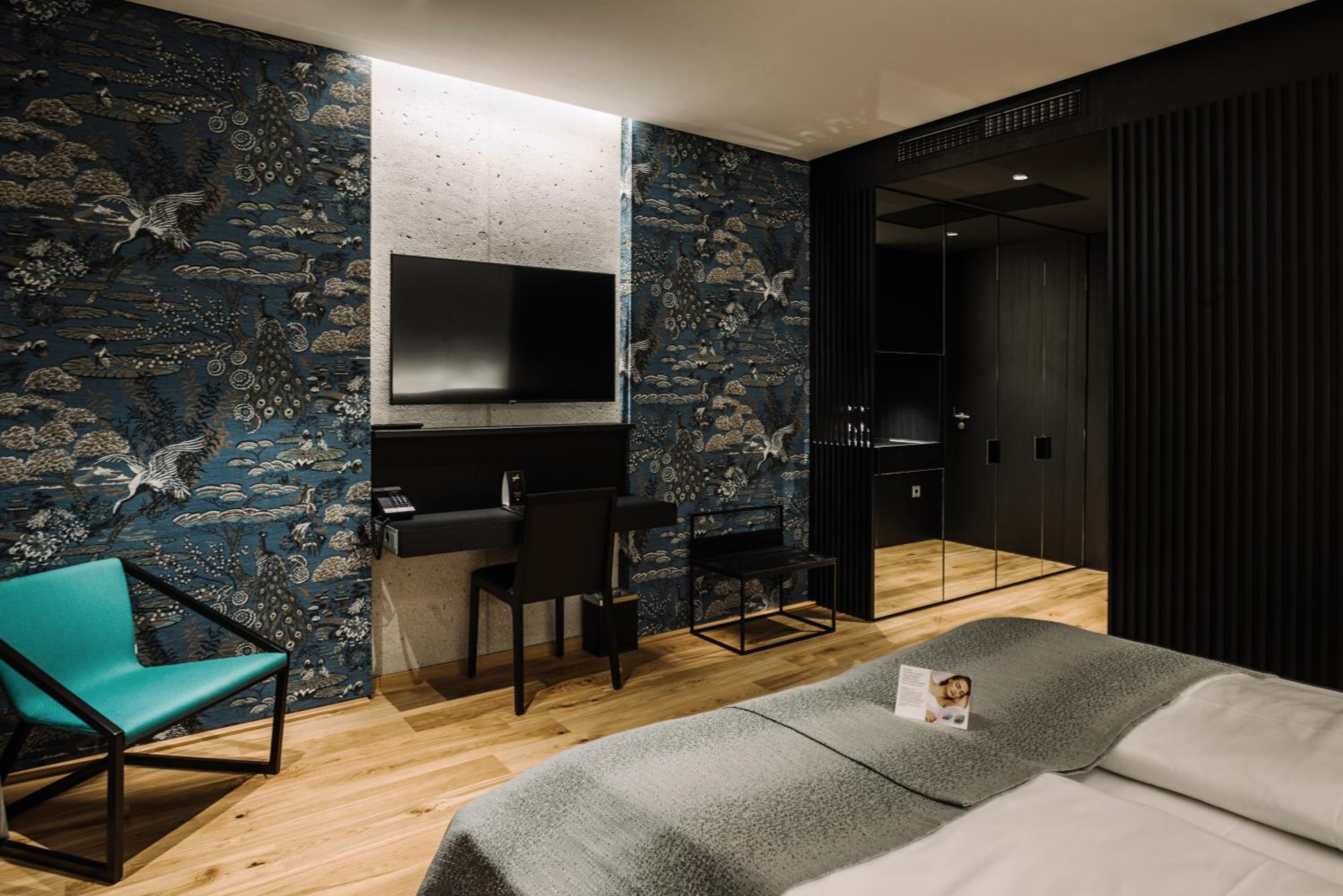 Deluxe Double Room with Parking - Photo 4