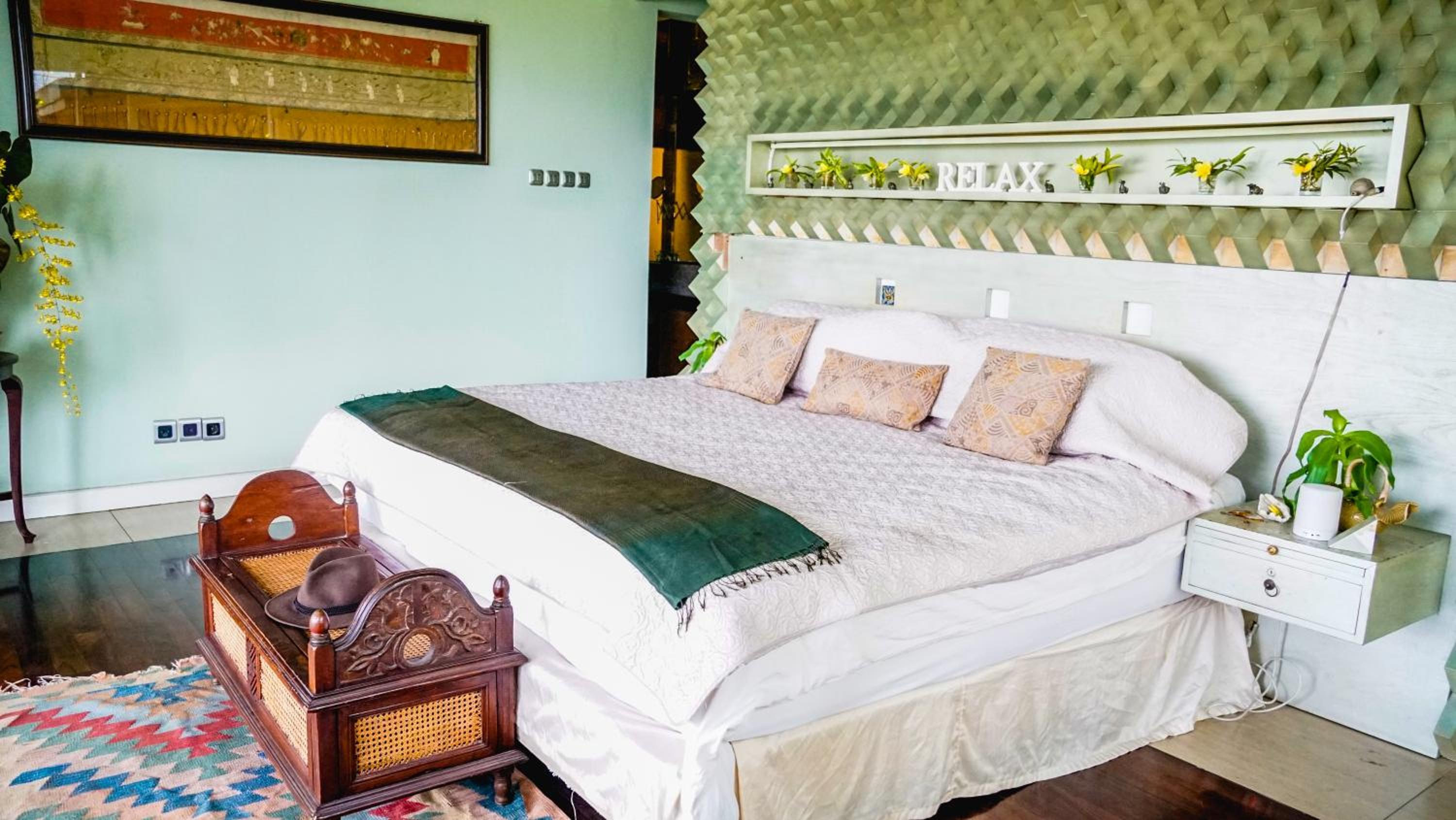 King Room with Balcony photo 1