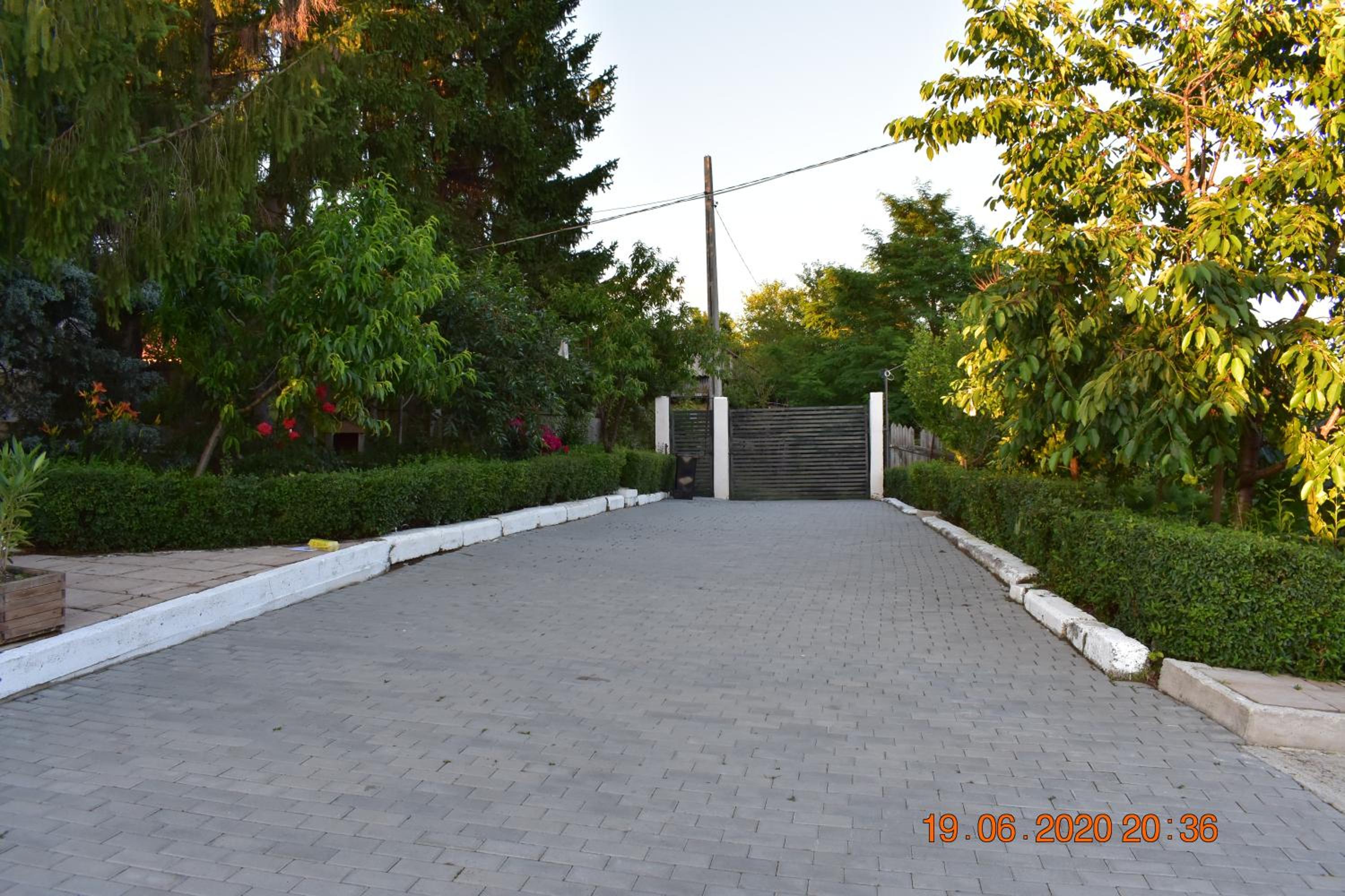 Four-Bedroom House - Photo 5