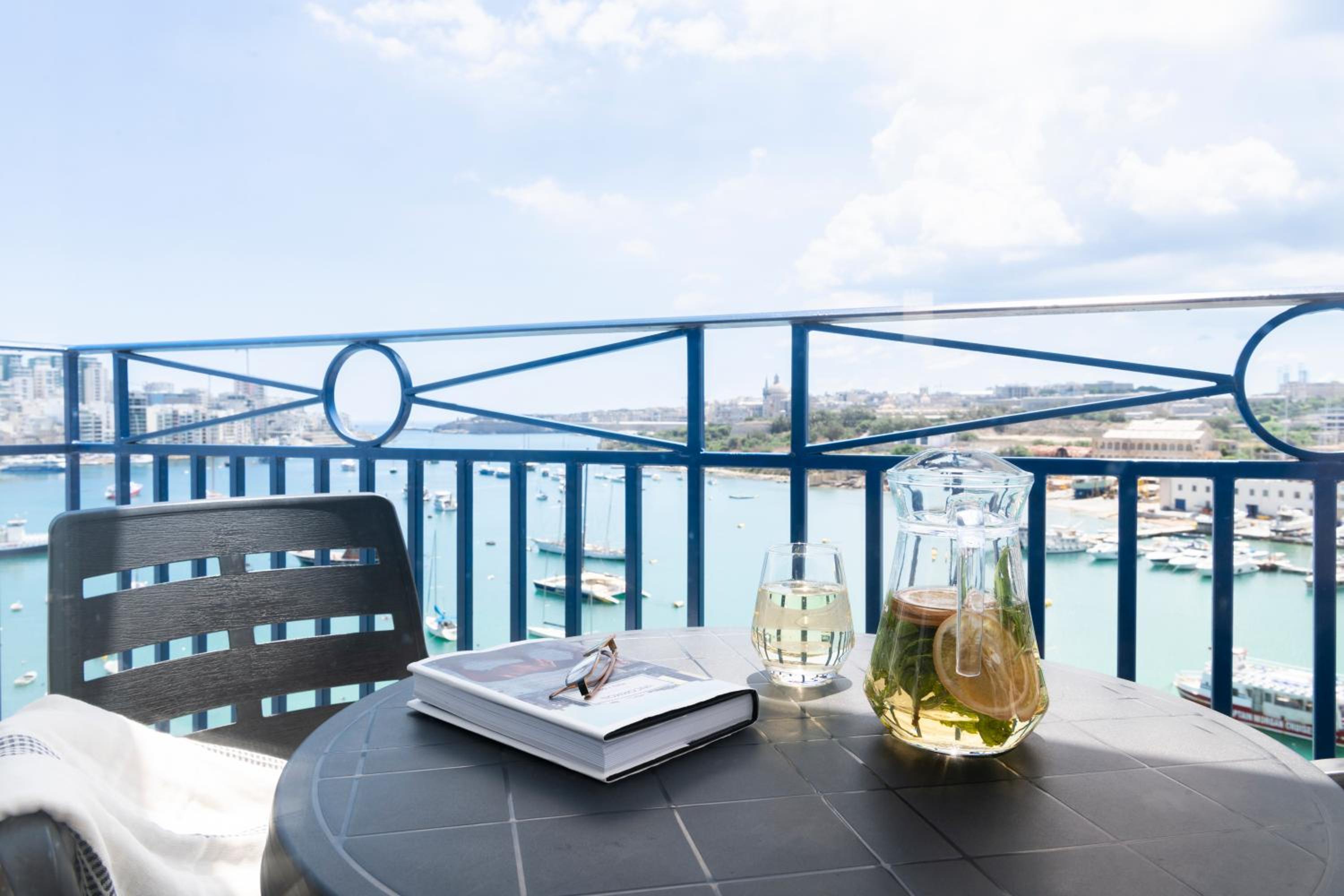 Superior Double or Twin Room with Sea View - Photo 4