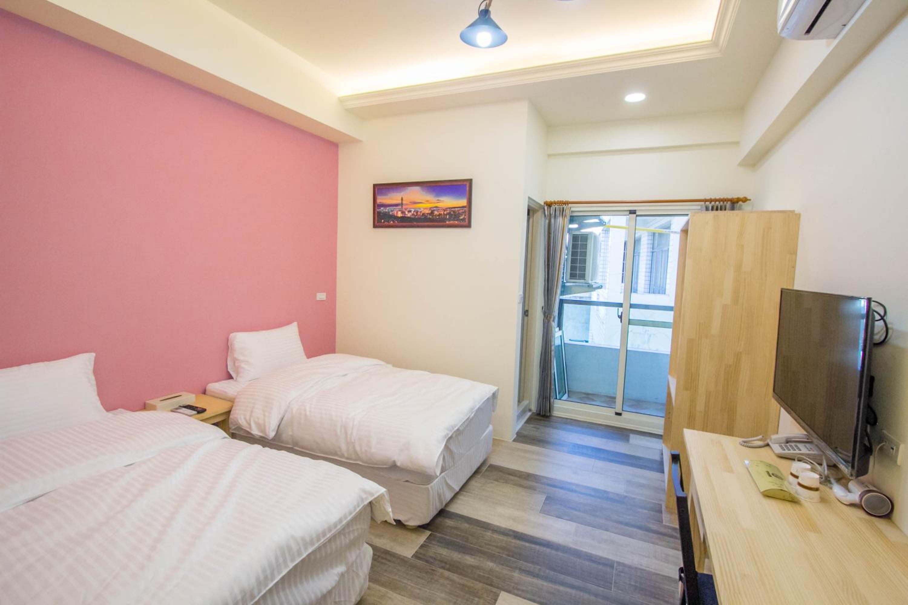 Double or Twin Room with Balcony photo 1